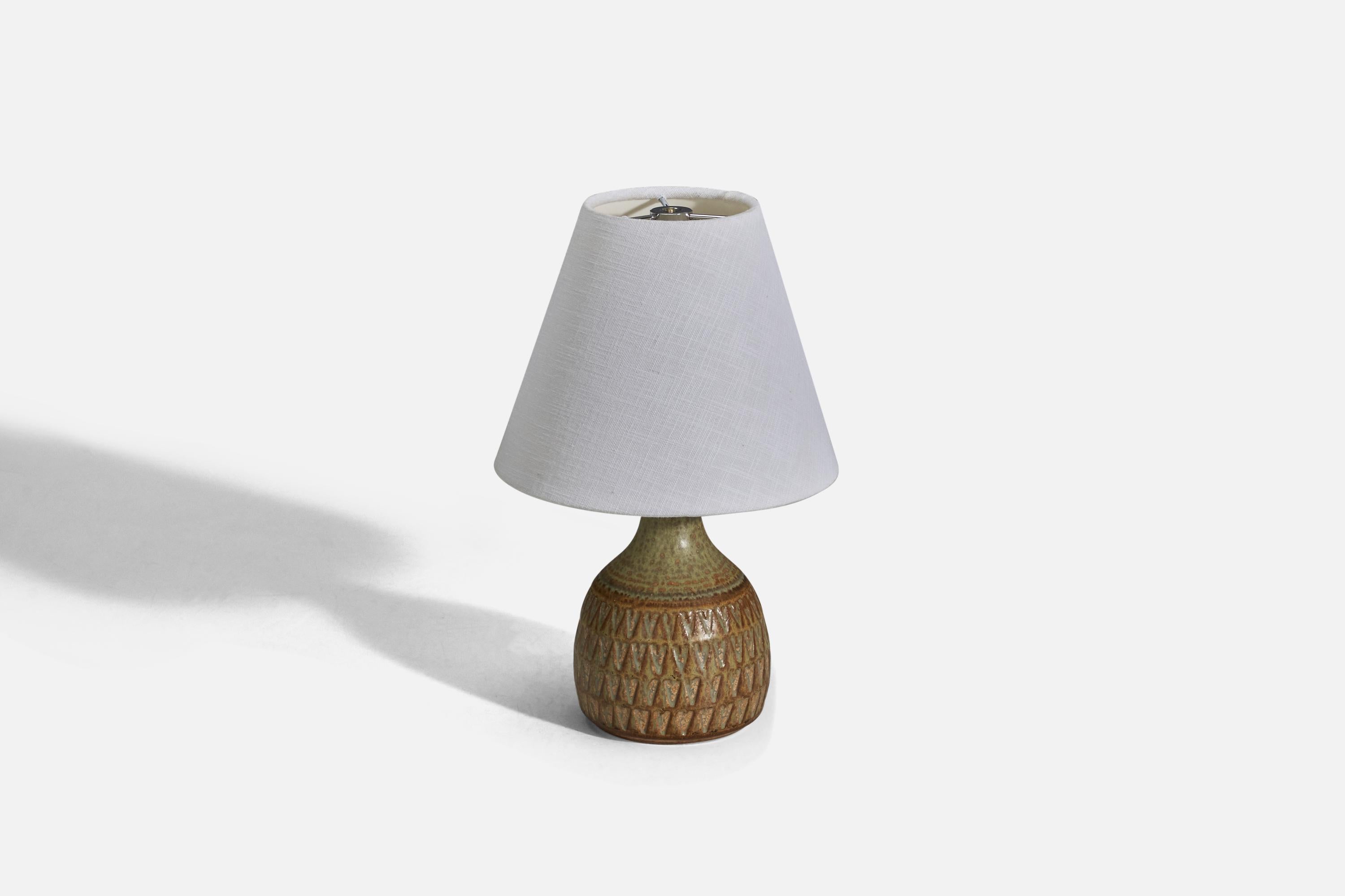 Scandinave moderne Søholm Stentøj, lampe de table, grès émaillé vert et brun, Danemark, années 1960 en vente