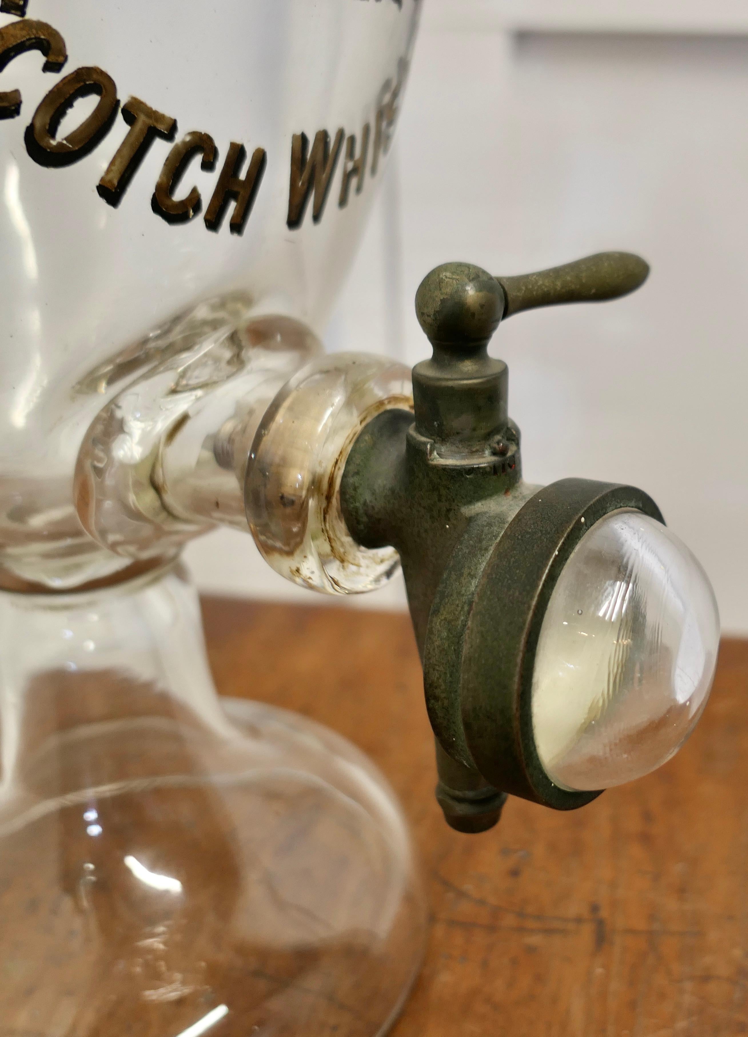 Shore's Special Liqueur Scotch Whiskey Dispenser Samovar in vendita 3