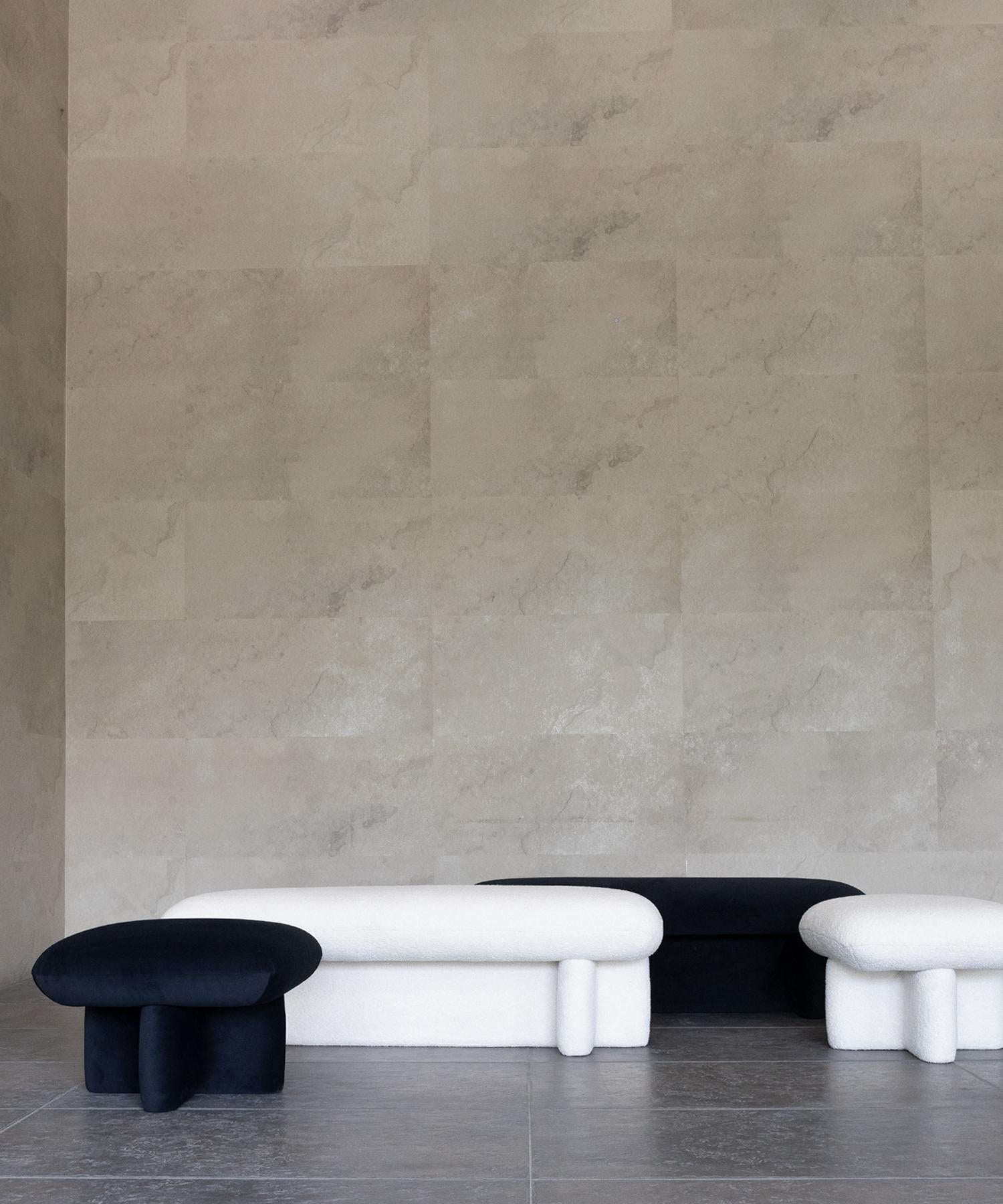 BANC DE DIN SHORN - Velours noir mat par SHO MODERN Neuf - En vente à Laguna Niguel, CA