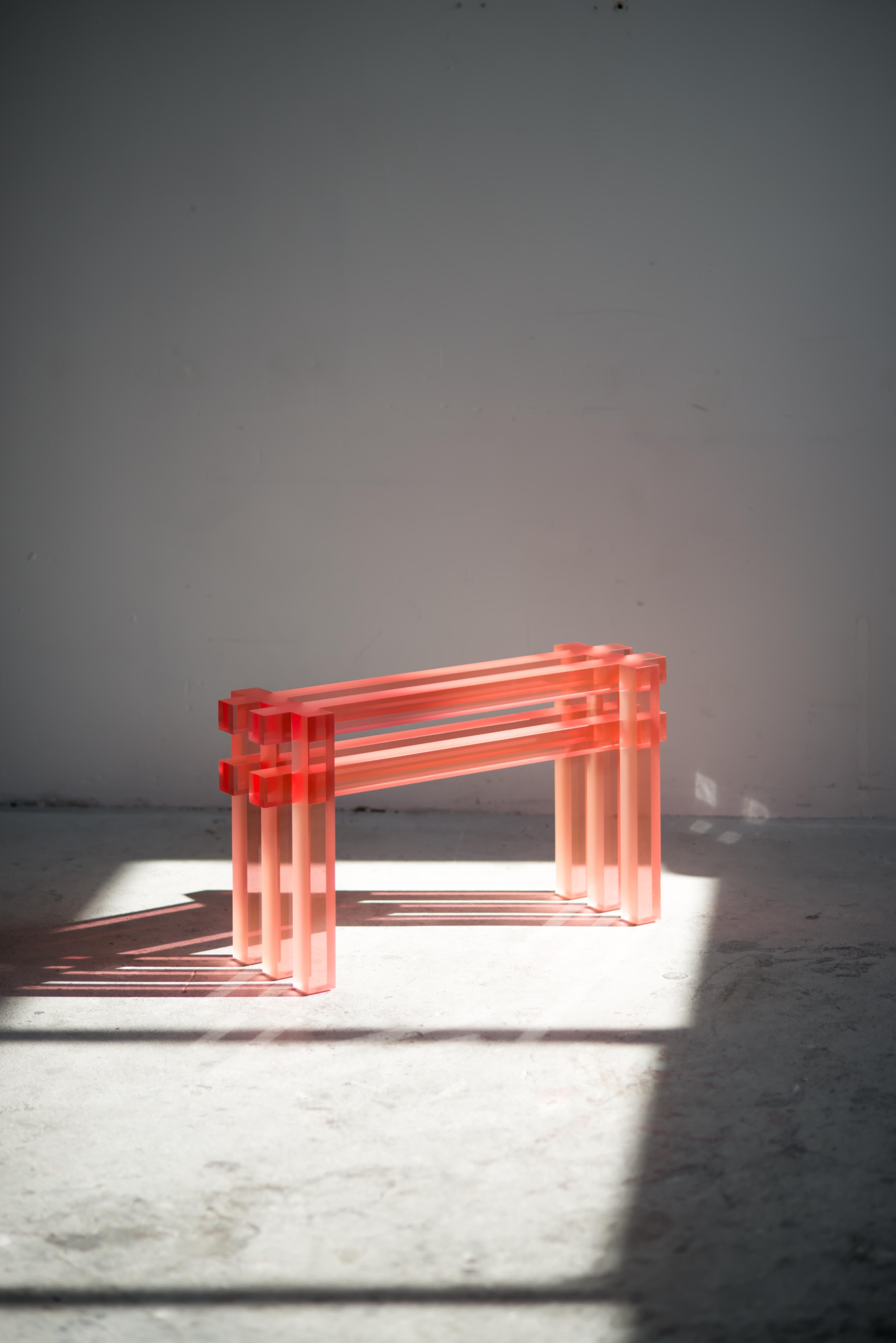 Short bench by Laurids Gallée
Dimensions : W 80 x D 25 x H 45 cm
Materials: Resin
Weight: 34 kg

Born in Austria in 1988, Laurids Gallée is based in Rotterdam. After studying Anthropology in Vienna, he moves to the Netherlands, where he graduates