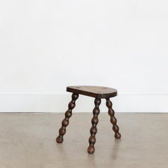 Tabouret court tripode en bois français