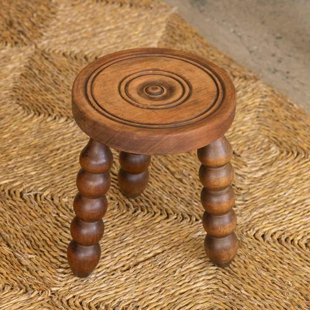 Francese Sgabello francese corto a treppiede in Wood in vendita