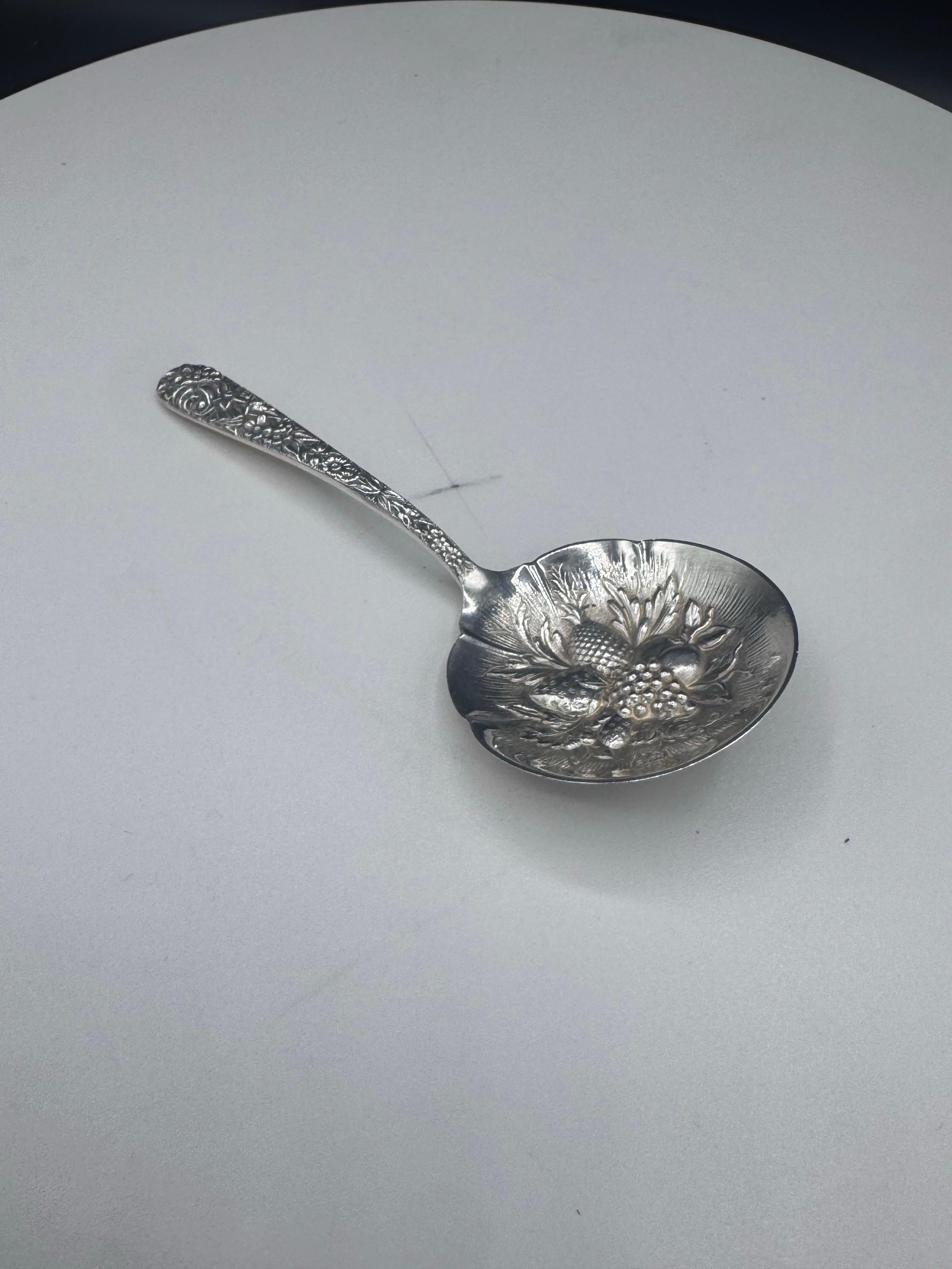 Cuchara de gelatina con mango corto de plata de ley repulida, 1930, S. Kirk & Son Estadounidense en venta