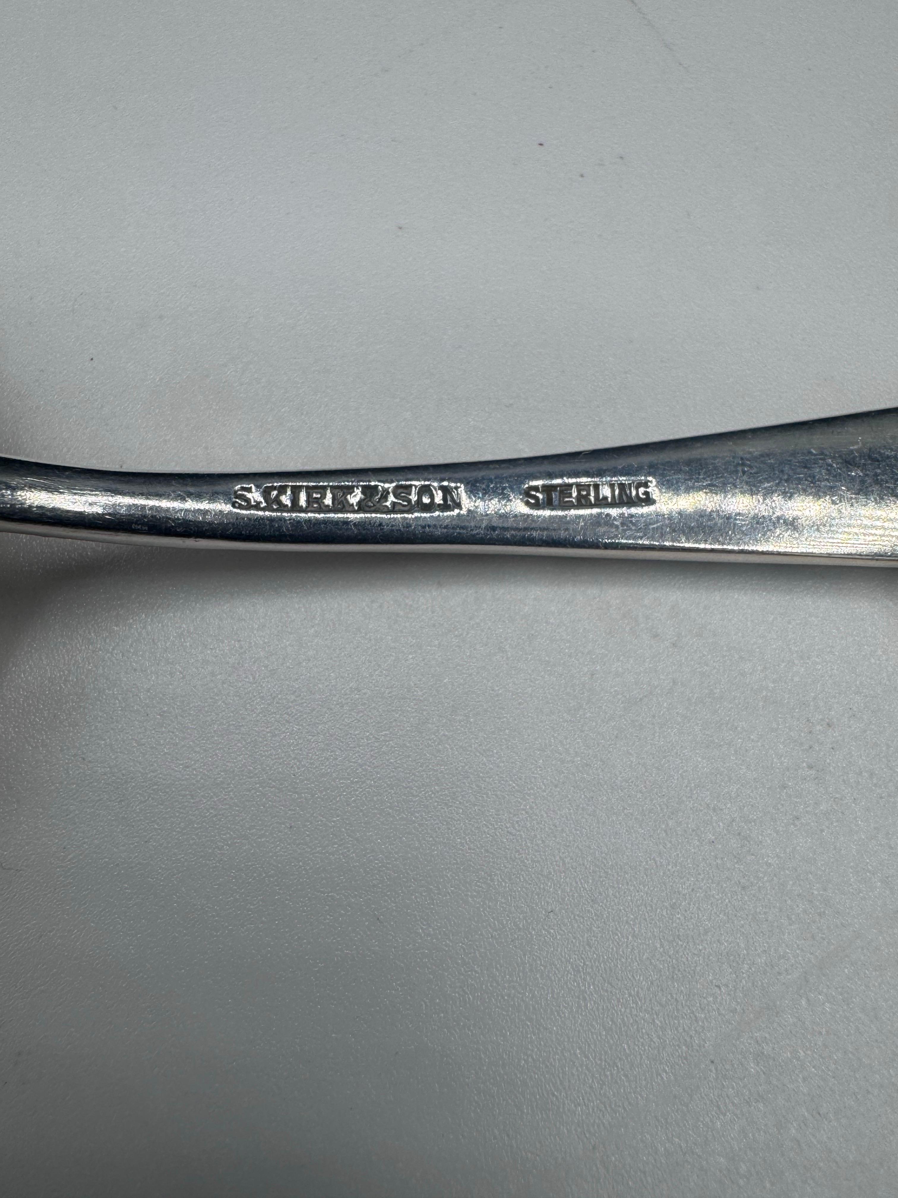 Cuchara de gelatina con mango corto de plata de ley repulida, 1930, S. Kirk & Son Plata esterlina en venta
