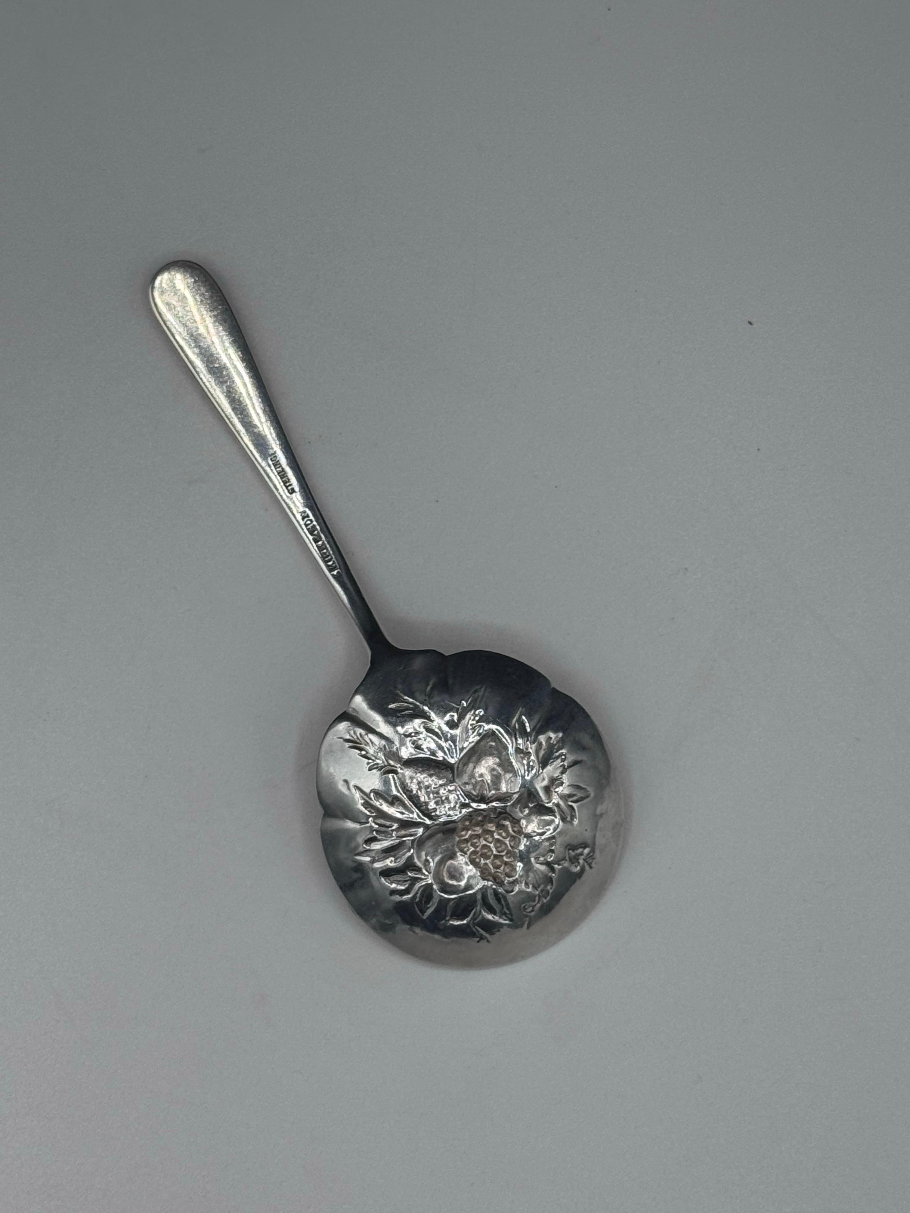 Cuchara de gelatina con mango corto de plata de ley repulida, 1930, S. Kirk & Son en venta 1