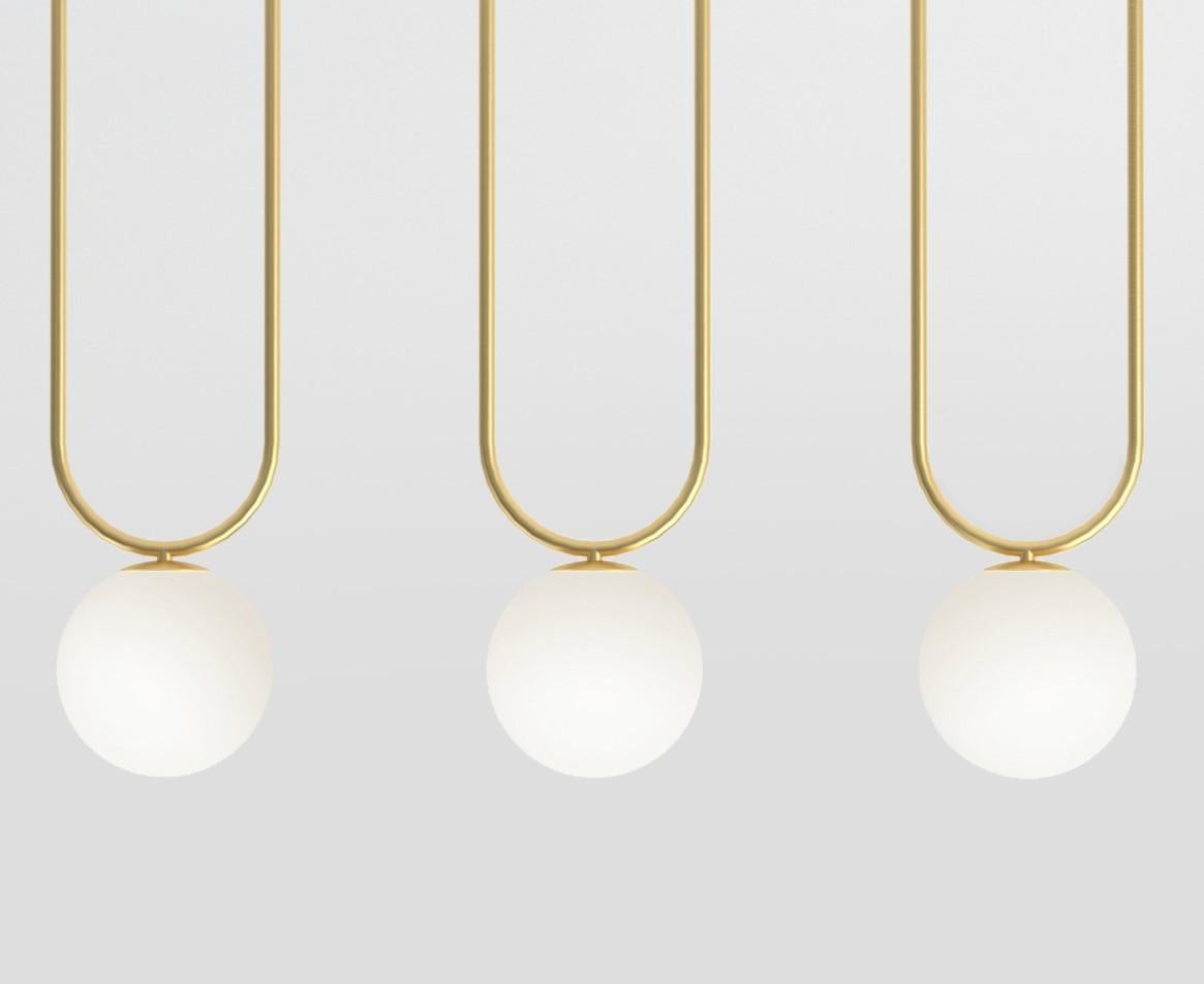 Postmoderno Plafoniera Short Motive in ottone di Atelier A Light in vendita