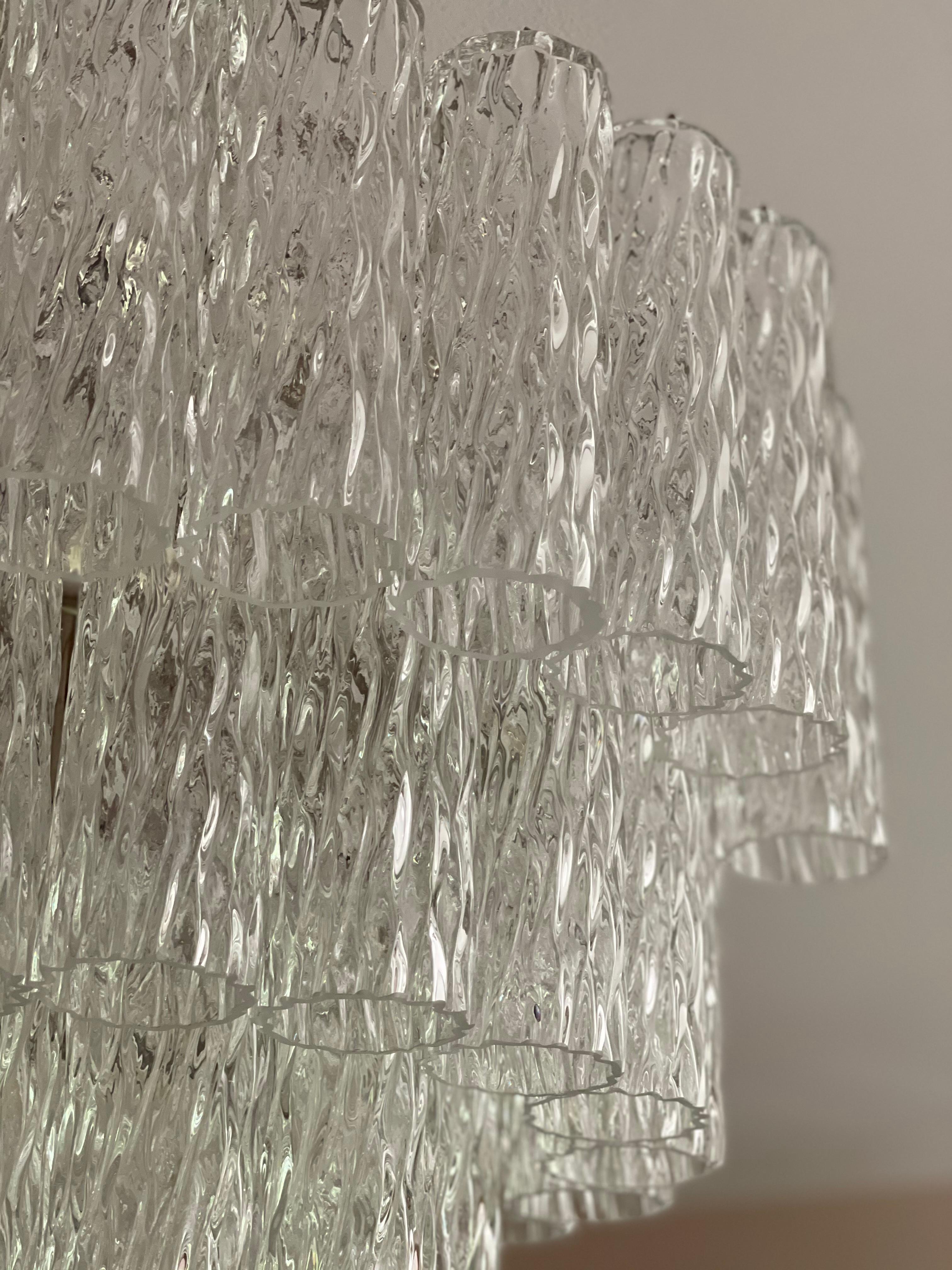 Vetro Lampadario corto di Murano nello stile di Venini in vendita