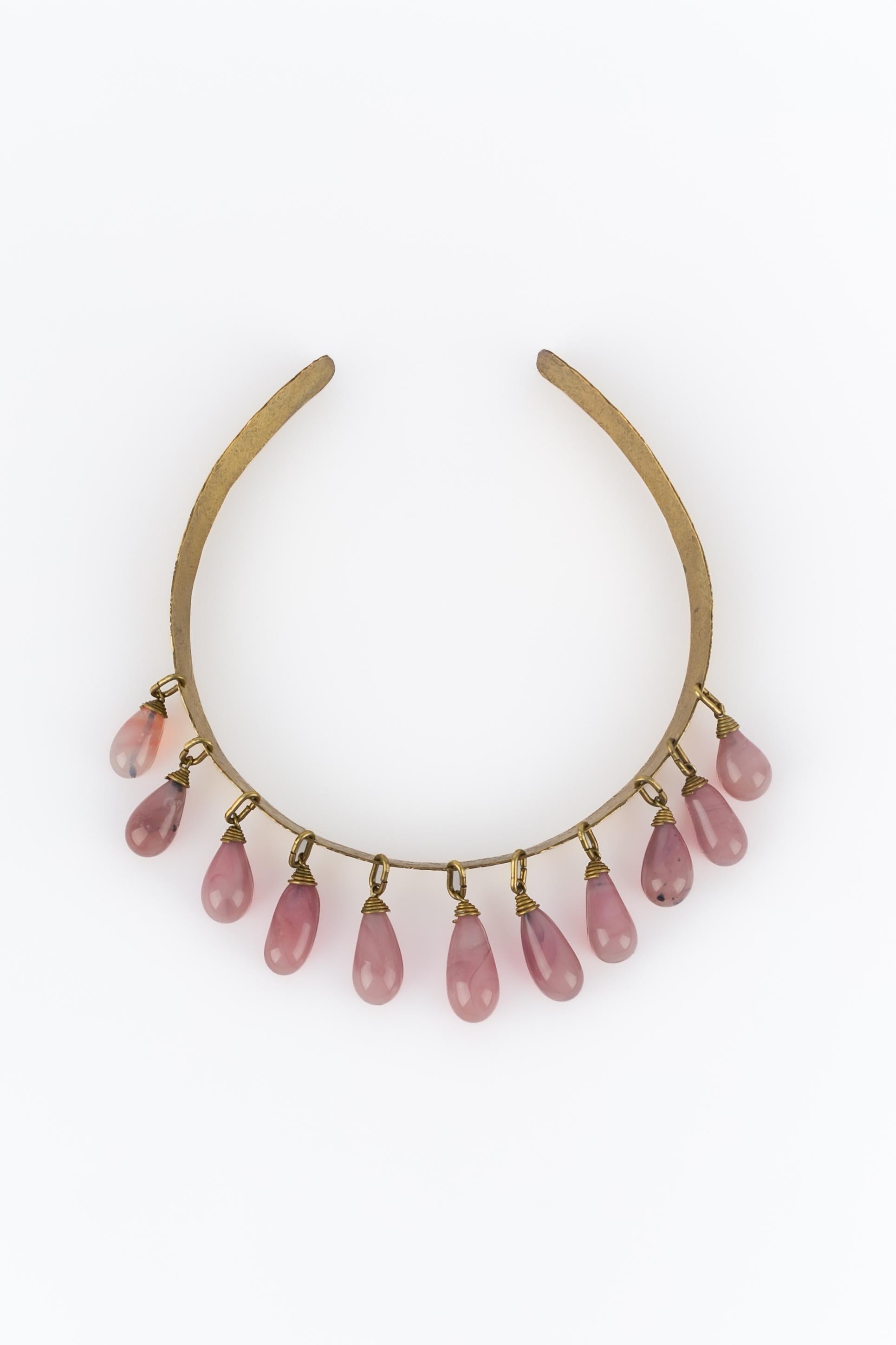 Collana corta con perle rosa anni '20 In condizioni ottime in vendita a SAINT-OUEN-SUR-SEINE, FR