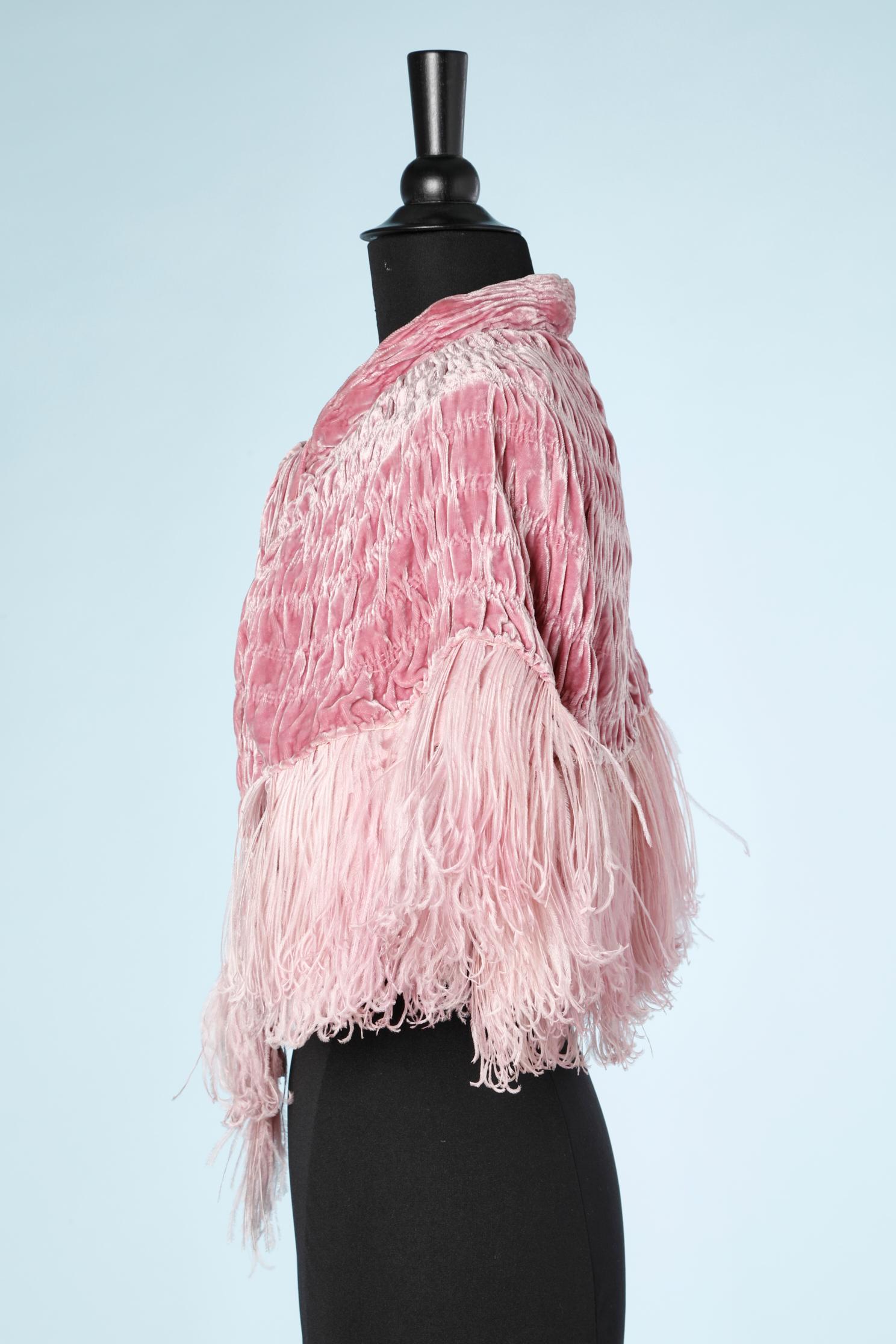 Short pink smocks velvet and feather cape Circa 1925  In Excellent Condition In Saint-Ouen-Sur-Seine, FR