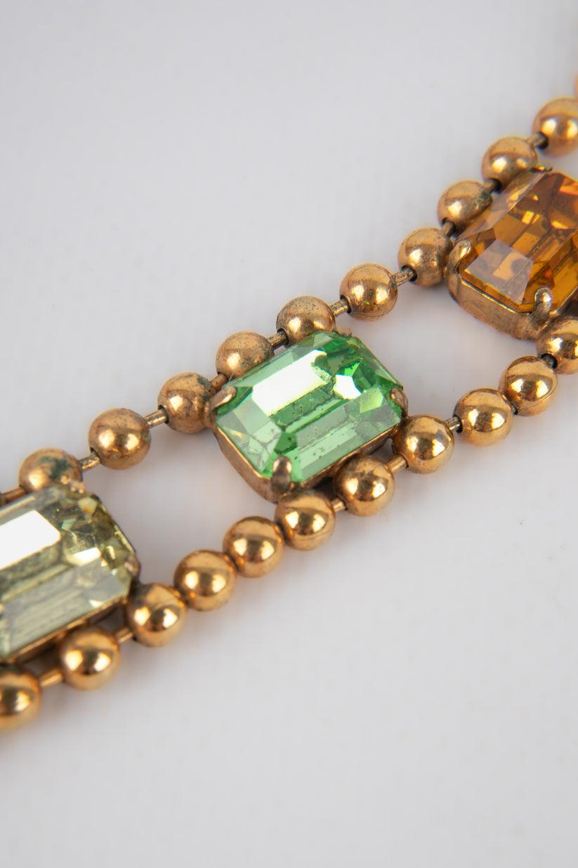 Collana corta di strass in metallo dorato in vendita 1