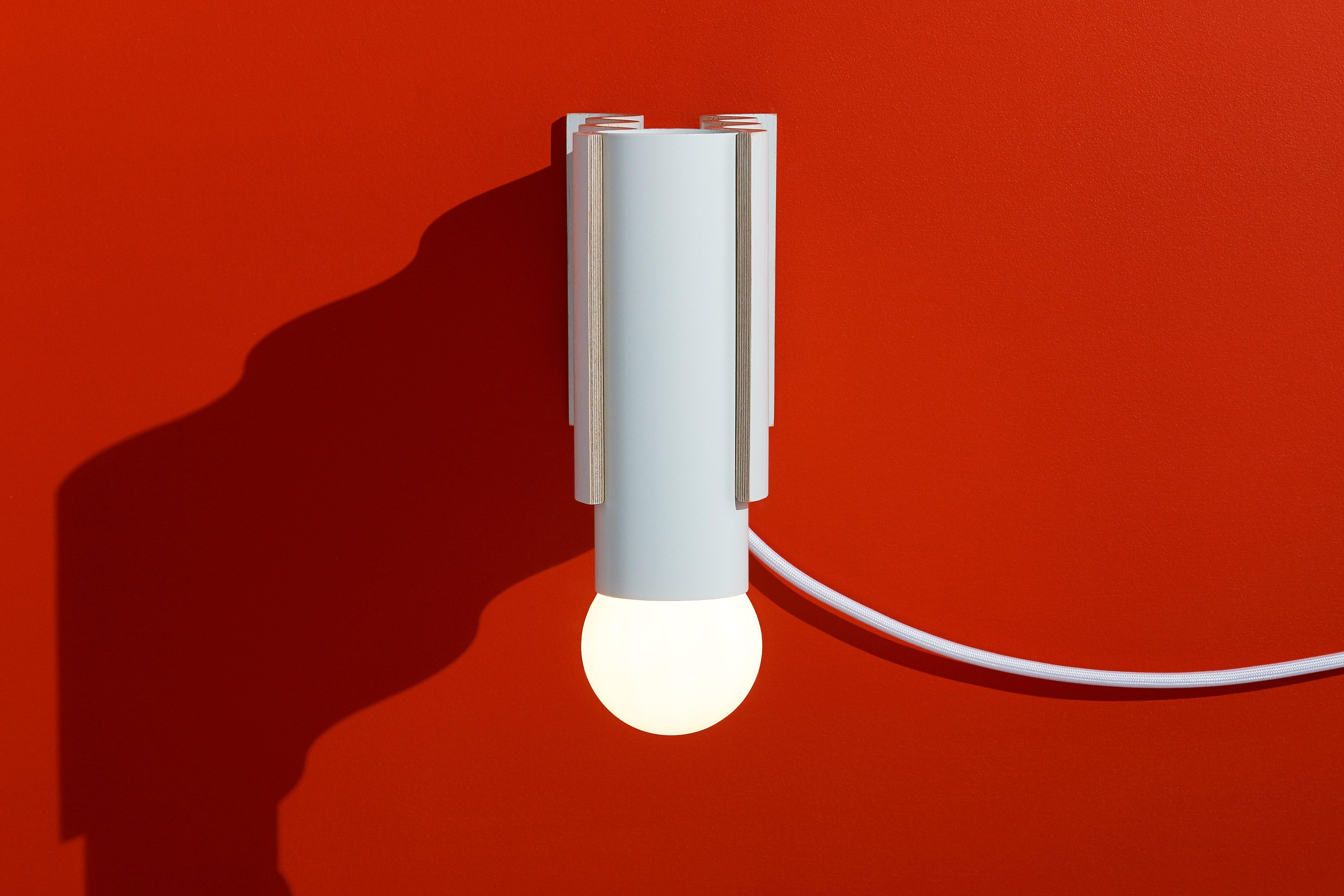 Aplique / Lámpara de Pared Corto Corrugado Simple con luz puntual en Gris Blanco en venta 1