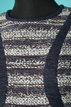 Short-sleeves Tweed jacket with cut-work Chanel