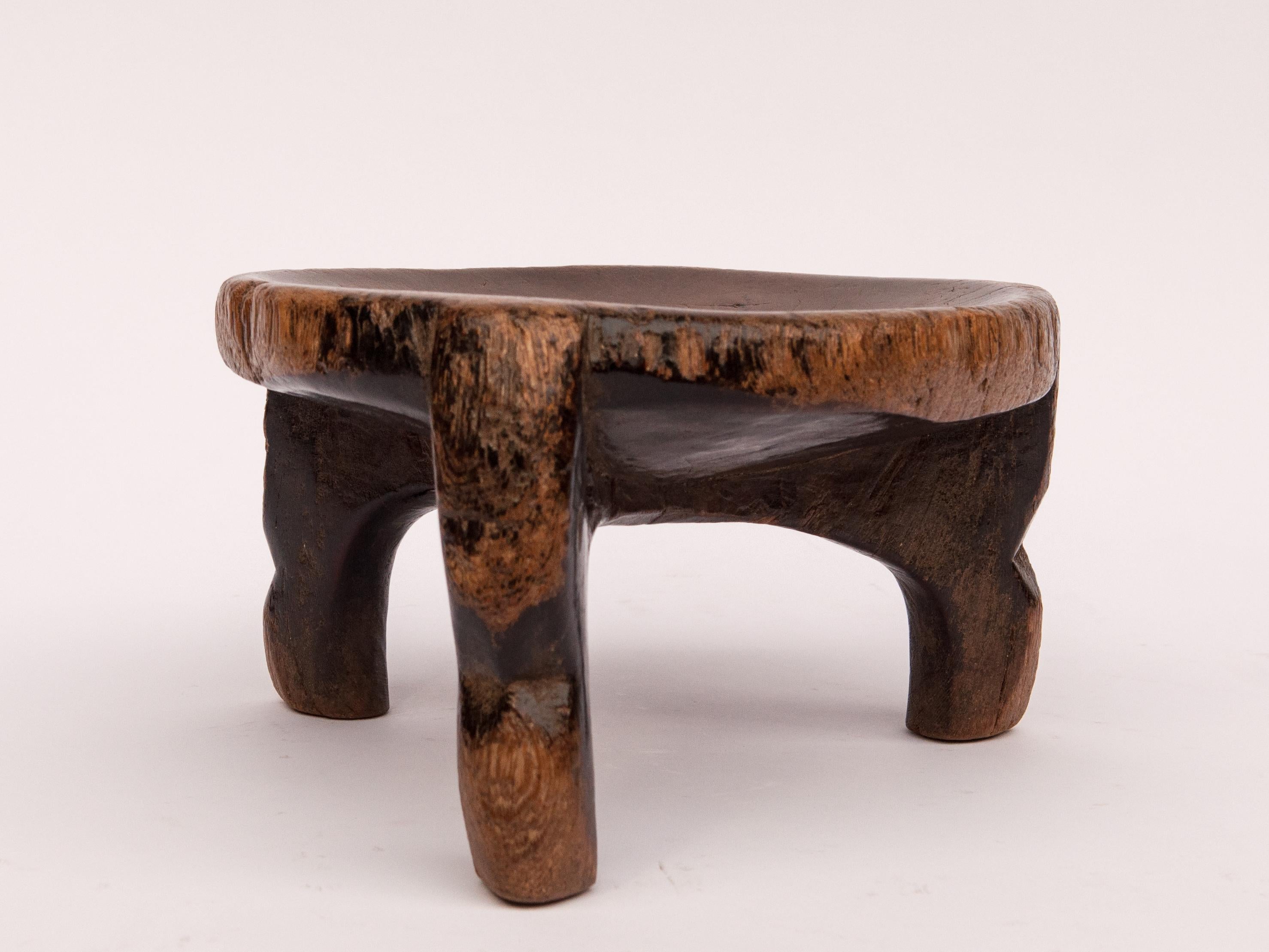Short Tribal Wooden Stool from Tanzania, Mid-20th Century 6