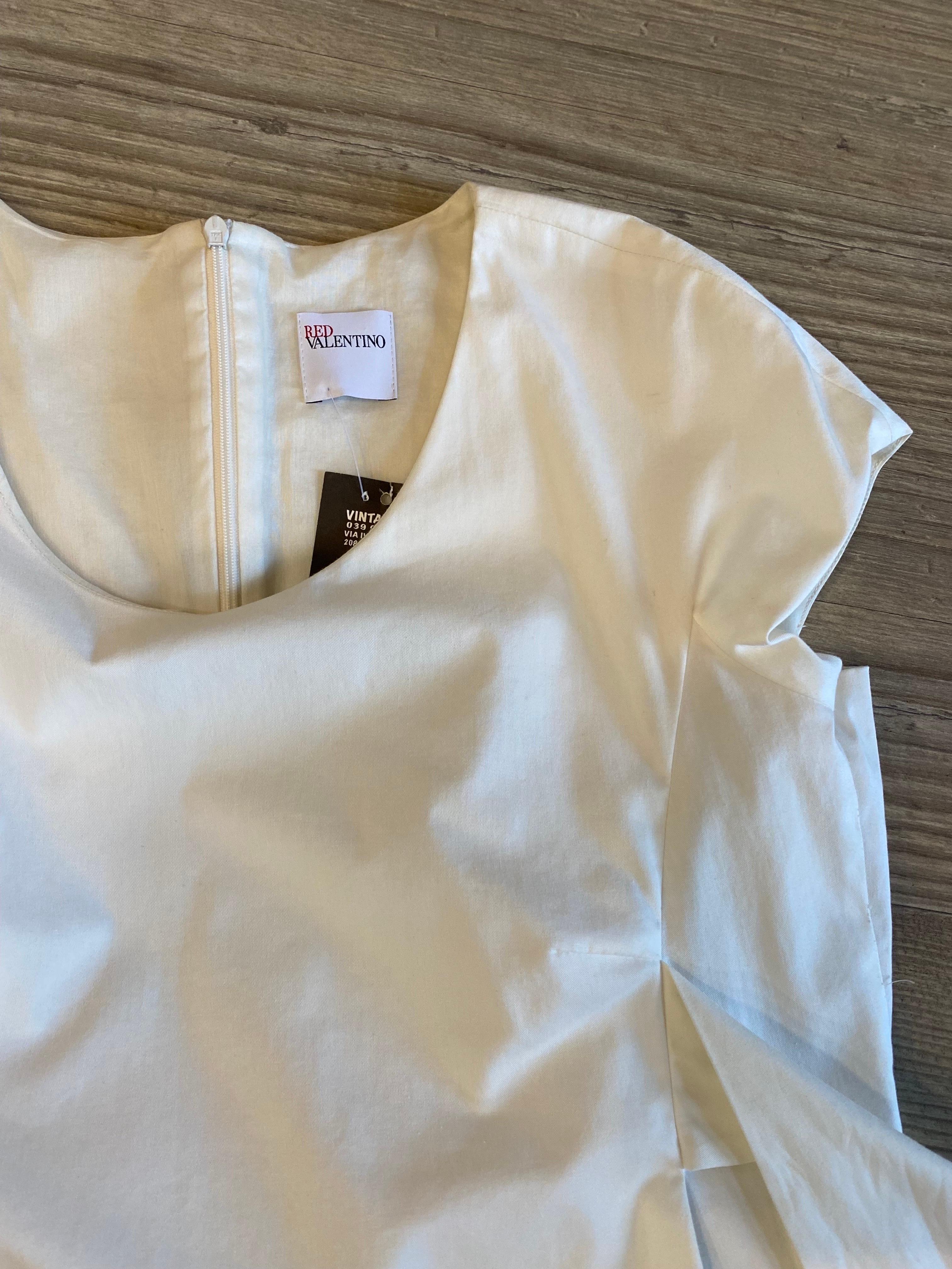 Kurzes weißes Valentino-Kleid in Weiß  im Angebot 4