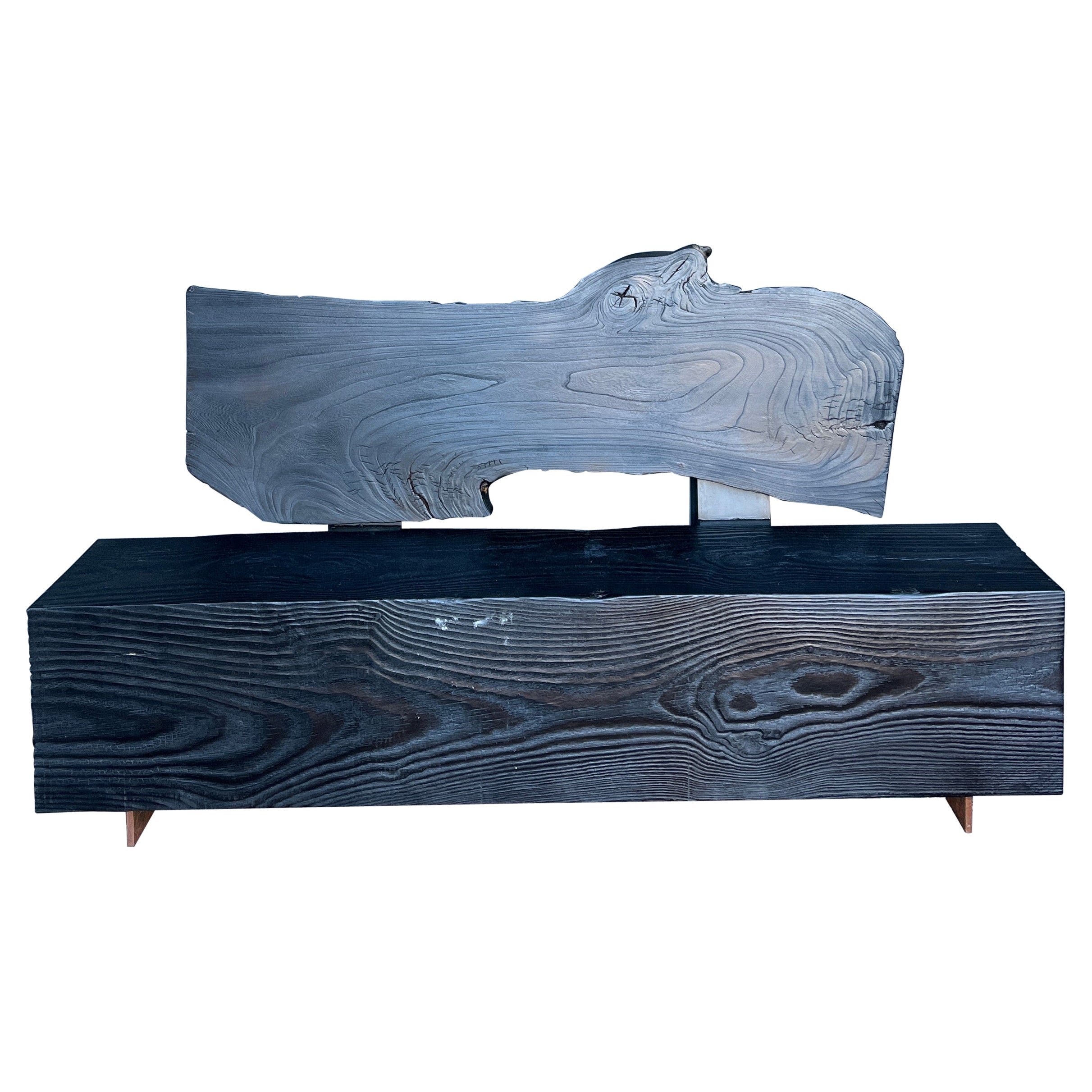 Banc en bois de pin Corten et acier Shou Sugi Ban avec dos à bord vif par Alabama Sawyer