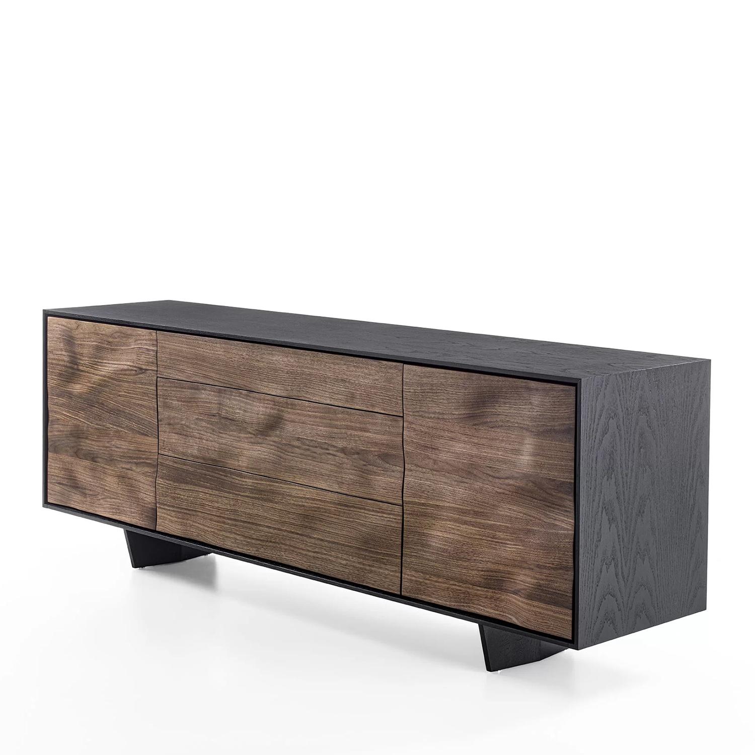 Sideboard Show Walnut with solid walnut structure and with solid blackened
pigmented solid oak frame. With 3 drawers and 2 removable shelves assembled 
with traditional dovetail joints inside, with a grooved handle. With 3 drawers.
Sideboard's 2