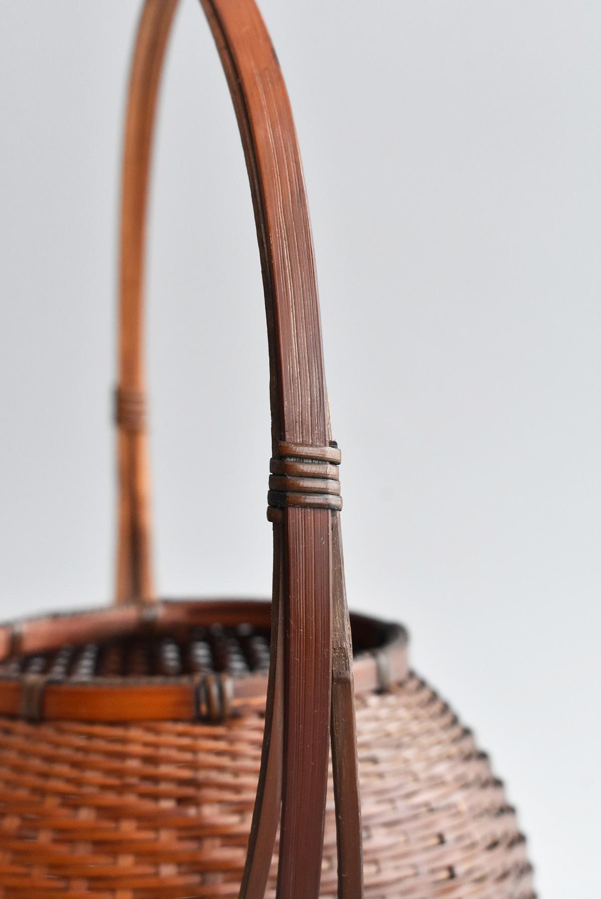 Showa Period in Japan, Small Bamboo Basket / Old Antique Flower Basket /Folk Art 8