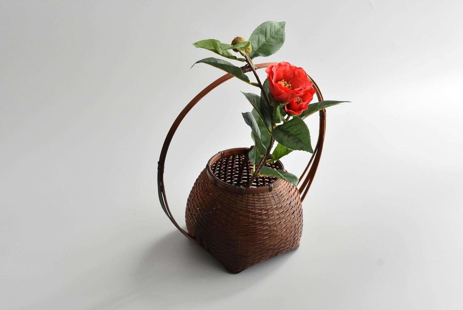 Showa Period in Japan, Small Bamboo Basket / Old Antique Flower Basket /Folk Art 13