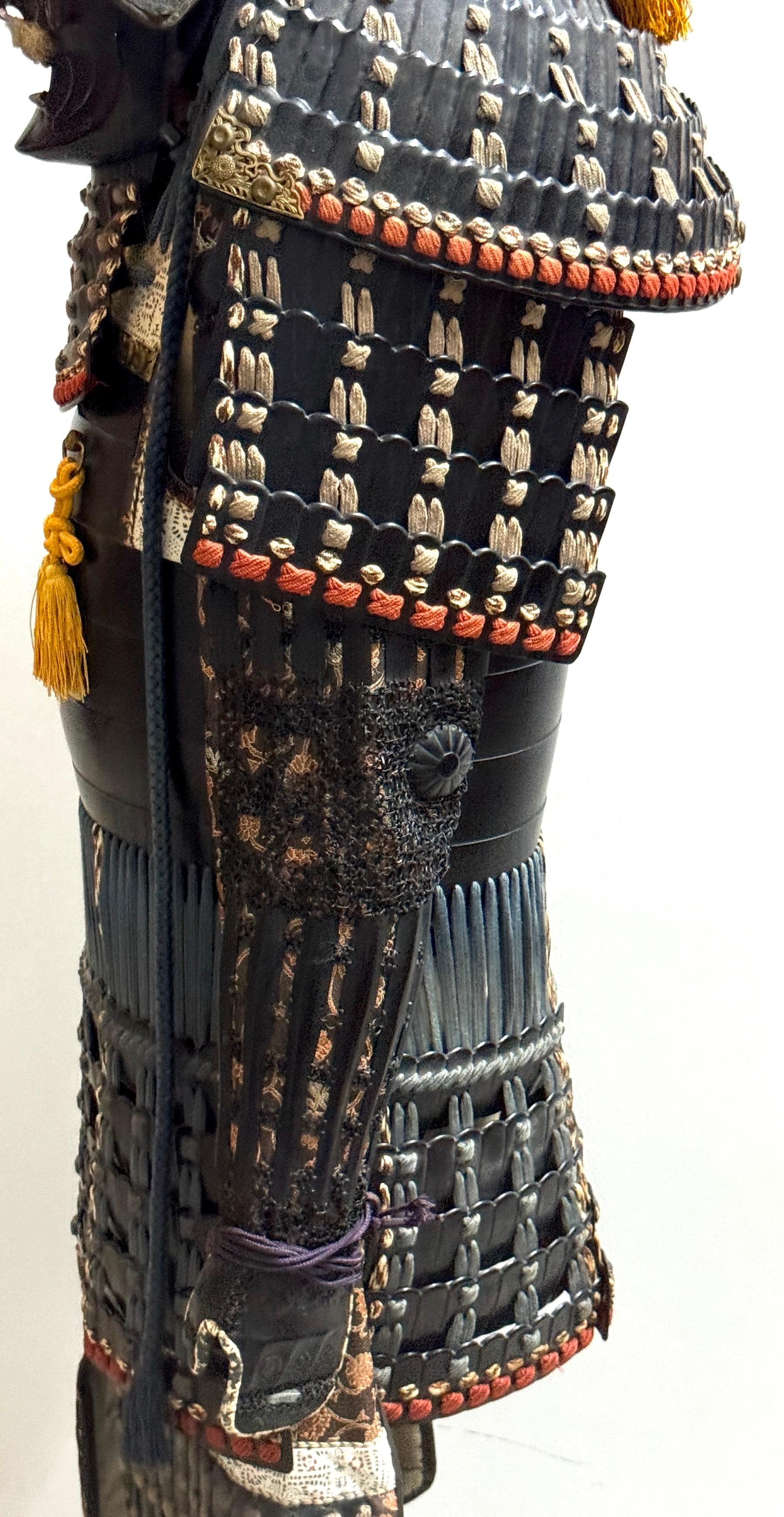 Showa-Period Japanese Samurai Armor (Yoroi), with Paulownia Crest, Post-WWII For Sale 6