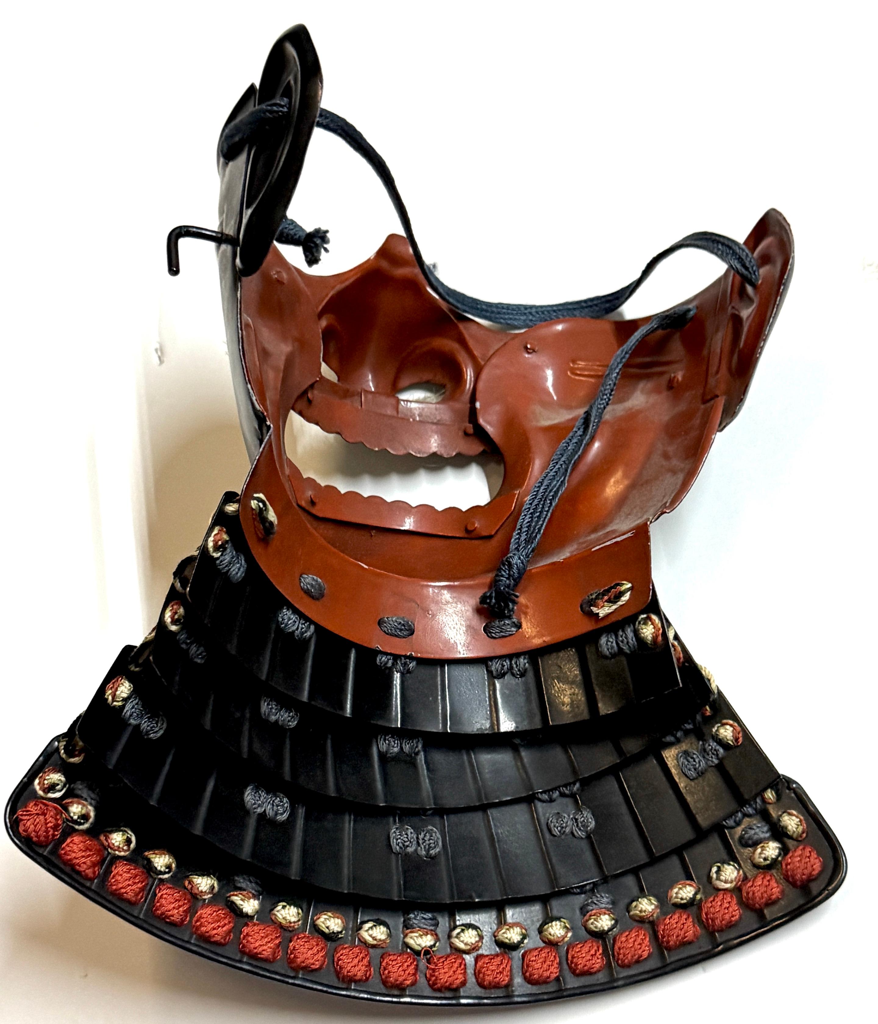 Showa-Period Japanese Samurai Armor (Yoroi), with Paulownia Crest, Post-WWII For Sale 10