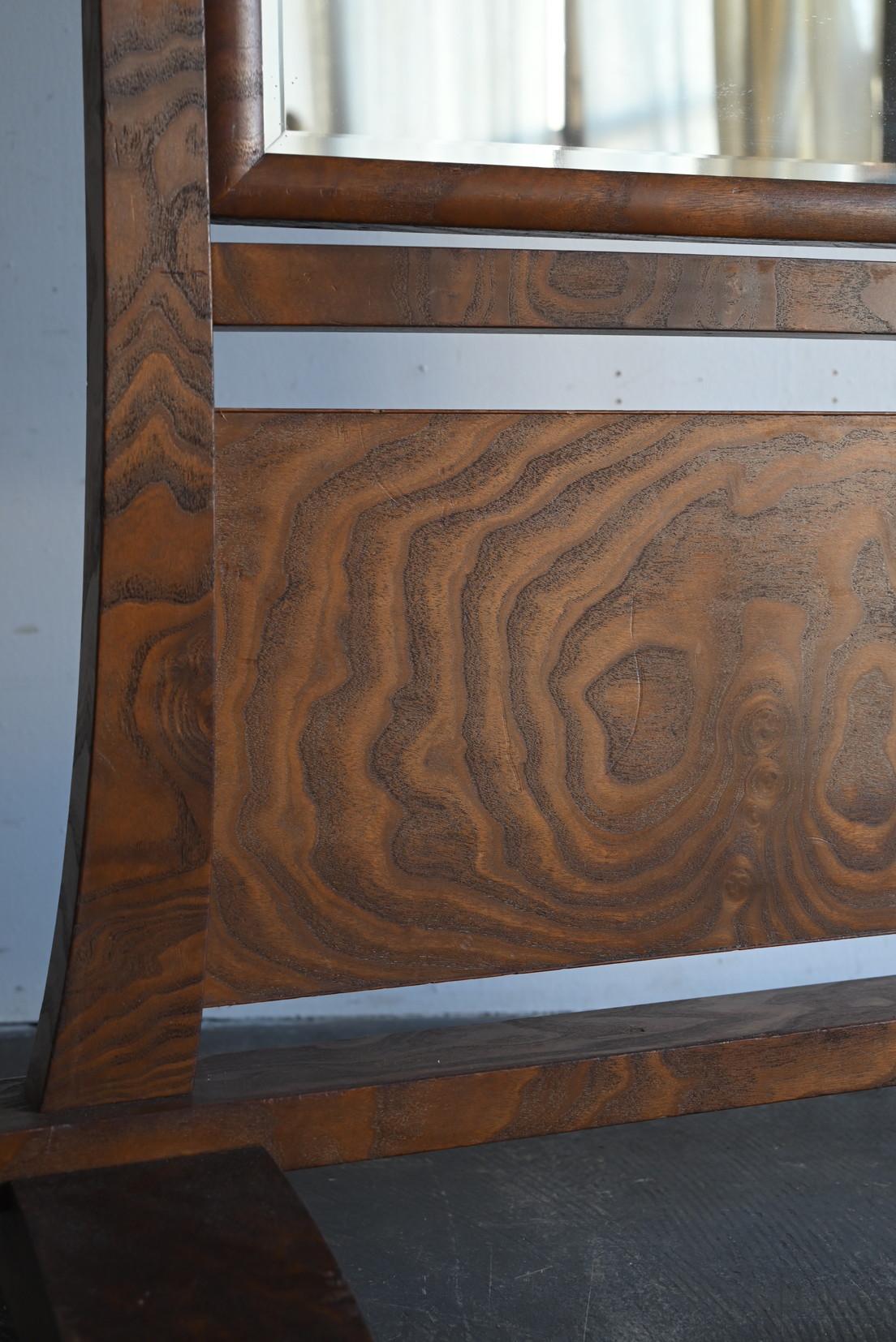 Showa Period Japanese Wooden Stand Mirror / Mulberry Veneer Full-Length Mirror in vendita 3