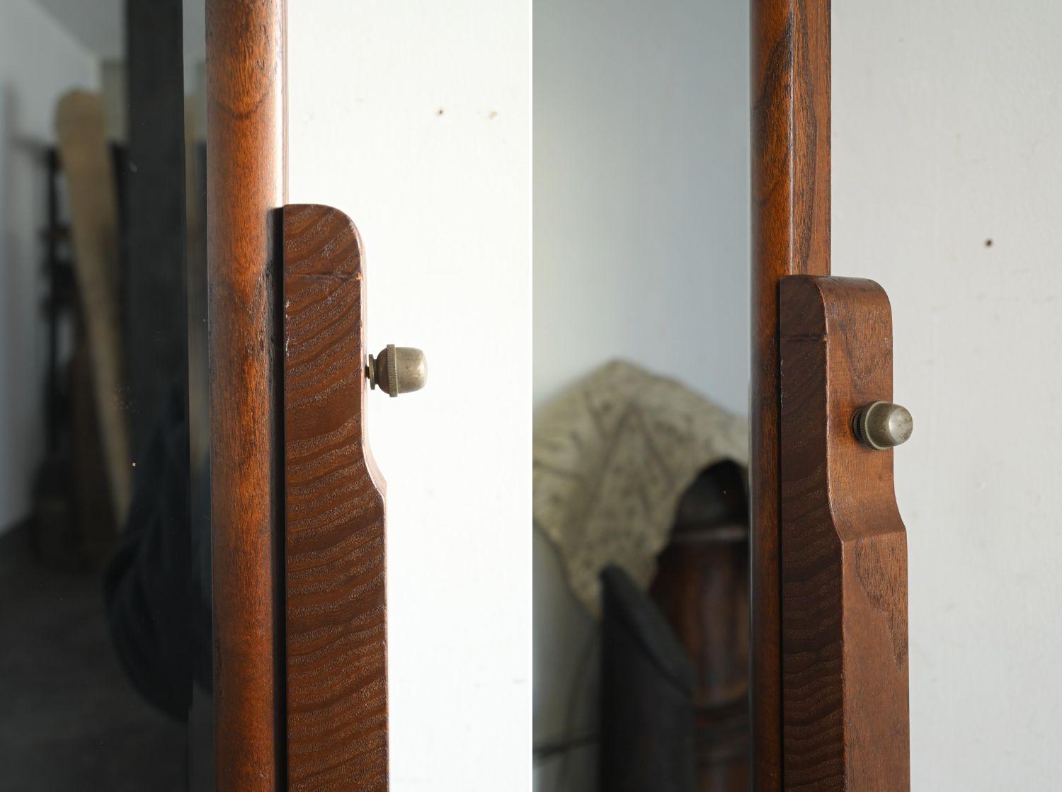 Showa Period Japanese Wooden Stand Mirror / Mulberry Veneer Full-Length Mirror In condizioni buone in vendita a Sammu-shi, Chiba