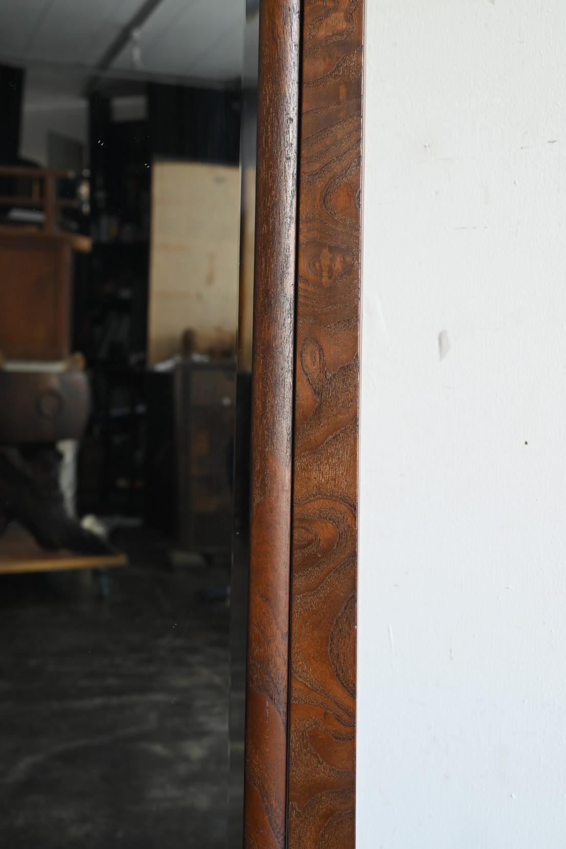 XX secolo Showa Period Japanese Wooden Stand Mirror / Mulberry Veneer Full-Length Mirror in vendita