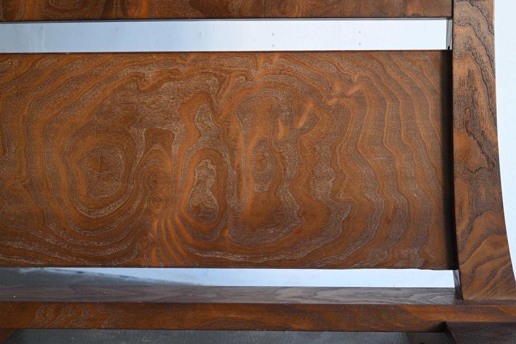 Showa Period Japanese Wooden Stand Mirror / Mulberry Veneer Full-Length Mirror in vendita 2