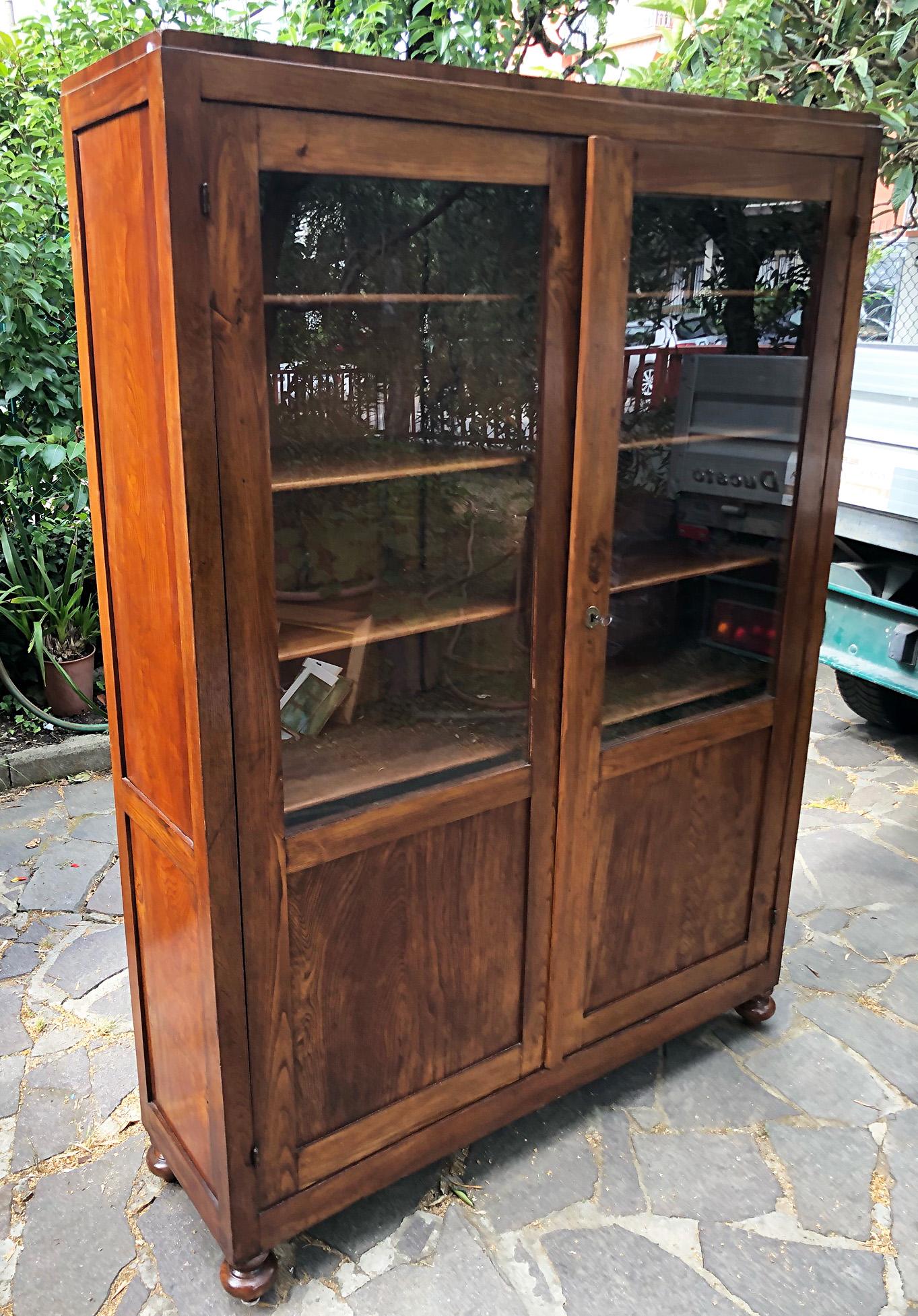 Showcase Bookcase in Italian Solid Chestnut Two Doors 2