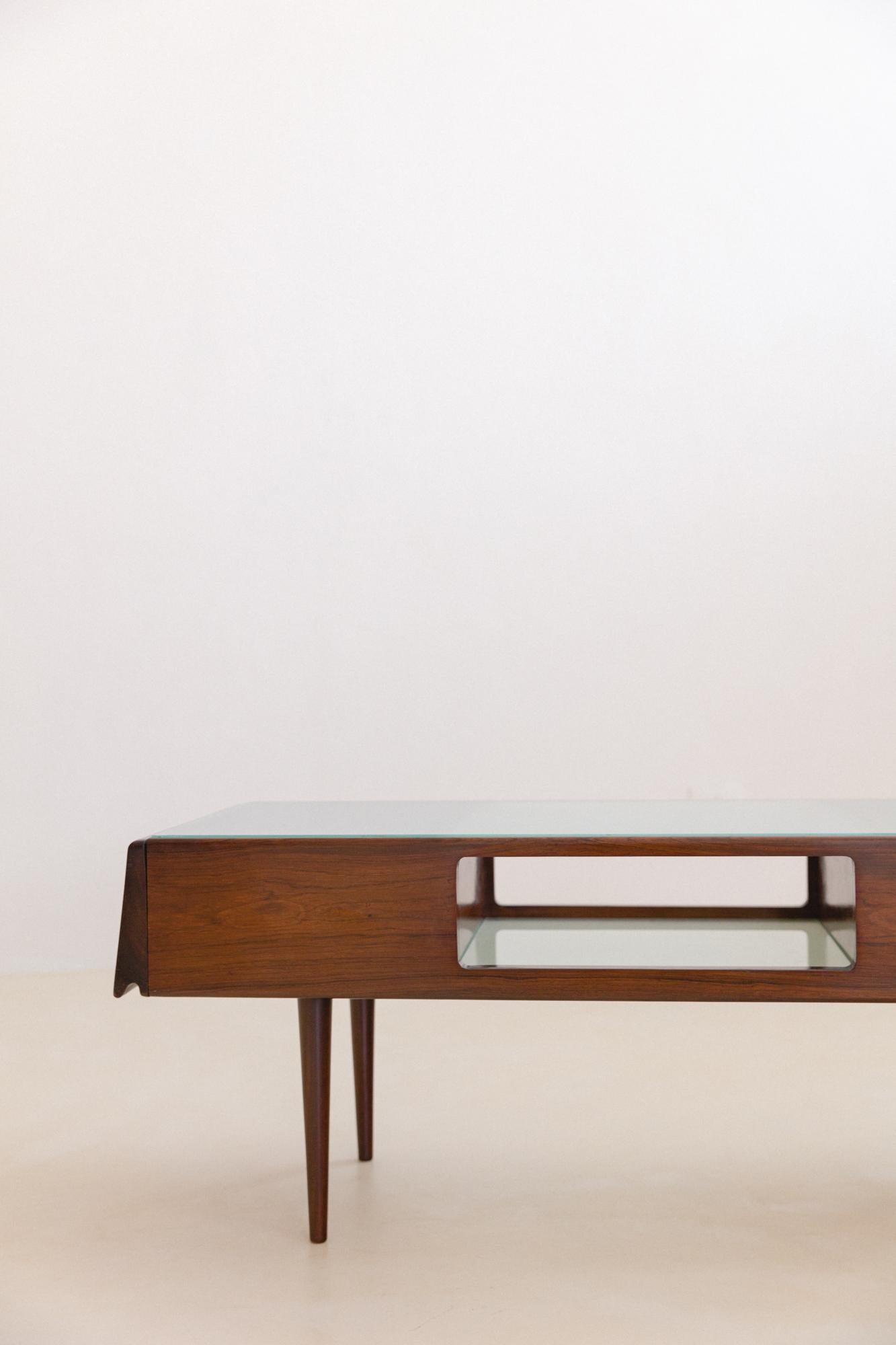 Mid-Century Modern Table basse d'exposition, bois de rose brésilien, Carlo Hauner & Martin Eisler, vers 1955 en vente