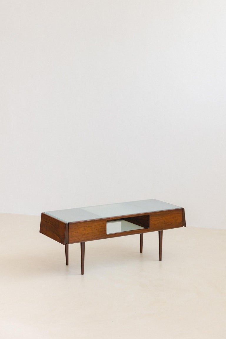 Showcase Coffee Table, Brazilian Rosewood, Carlo Hauner & Martin Eisler, C. 1955 In Good Condition For Sale In Clifton, NJ