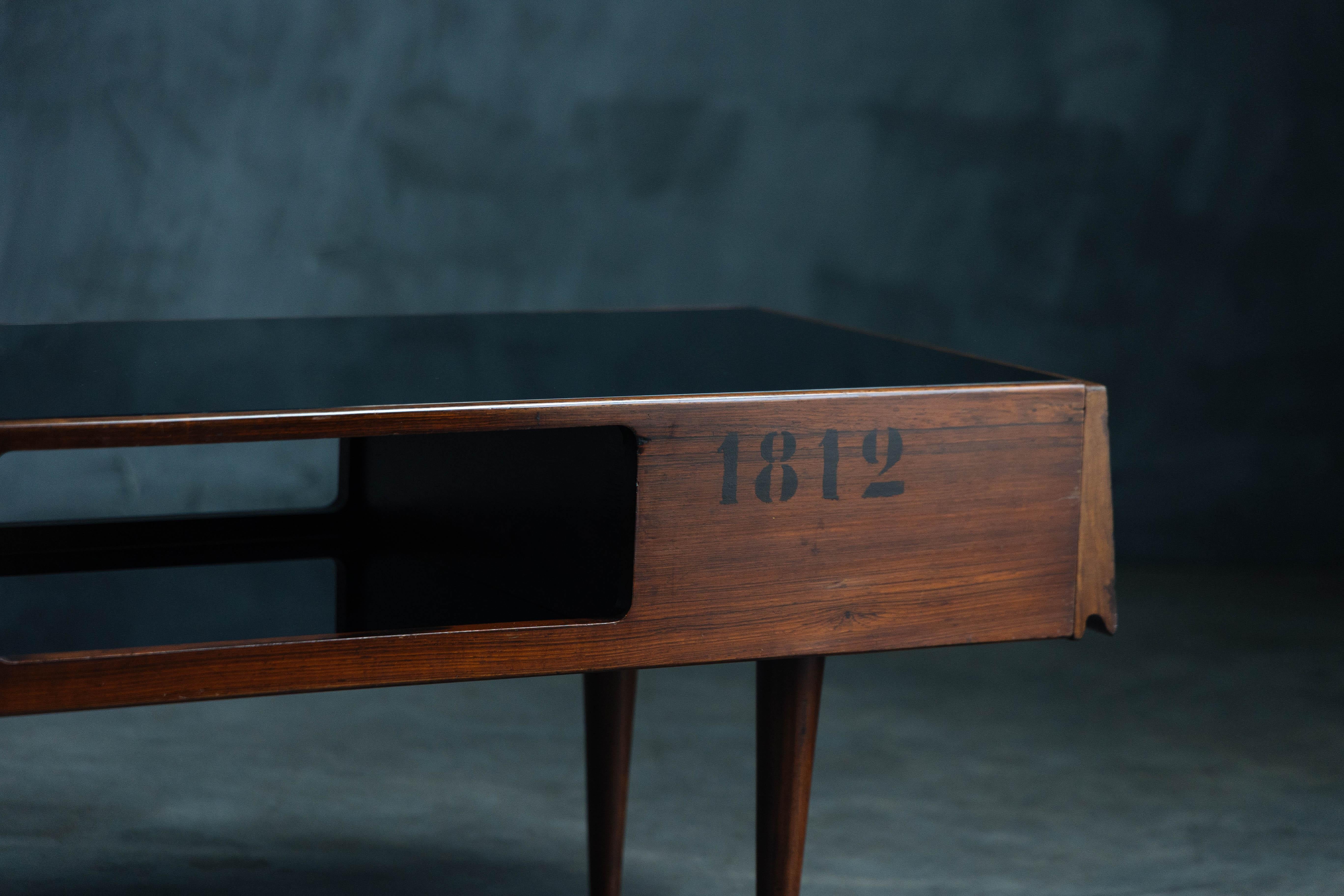 Brésilien Table basse Showcase de Eisler et Hauner pour Forma, Brésil, 1955 en vente