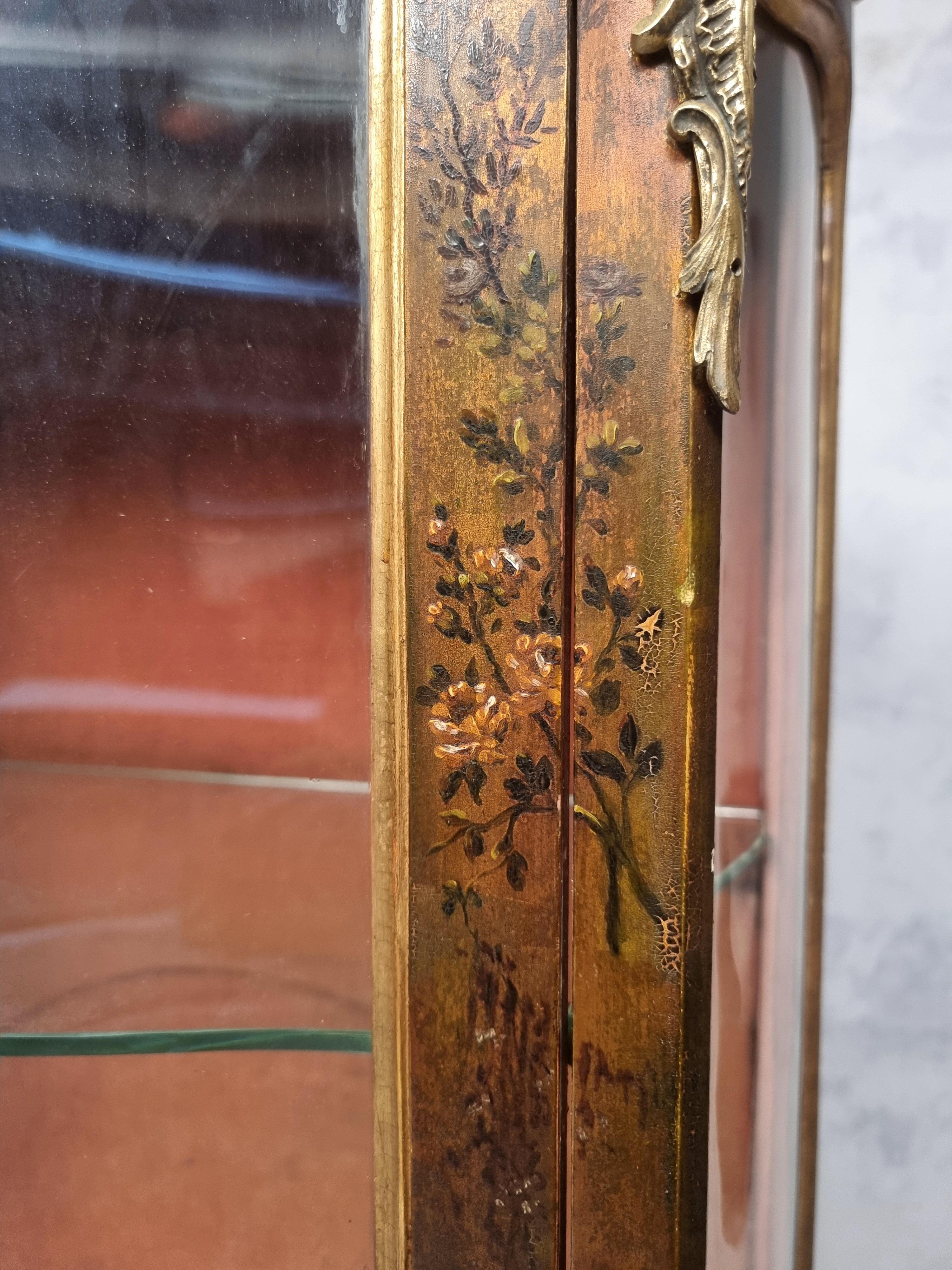 Schaufenster gewölbt im Louis-XV-Stil Napoleon III.-Stil, Vernis Martin, 19. Jahrhundert im Angebot 9