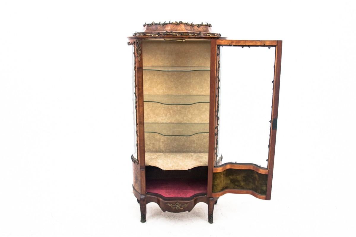 French Showcase, France, circa 1880. For Sale