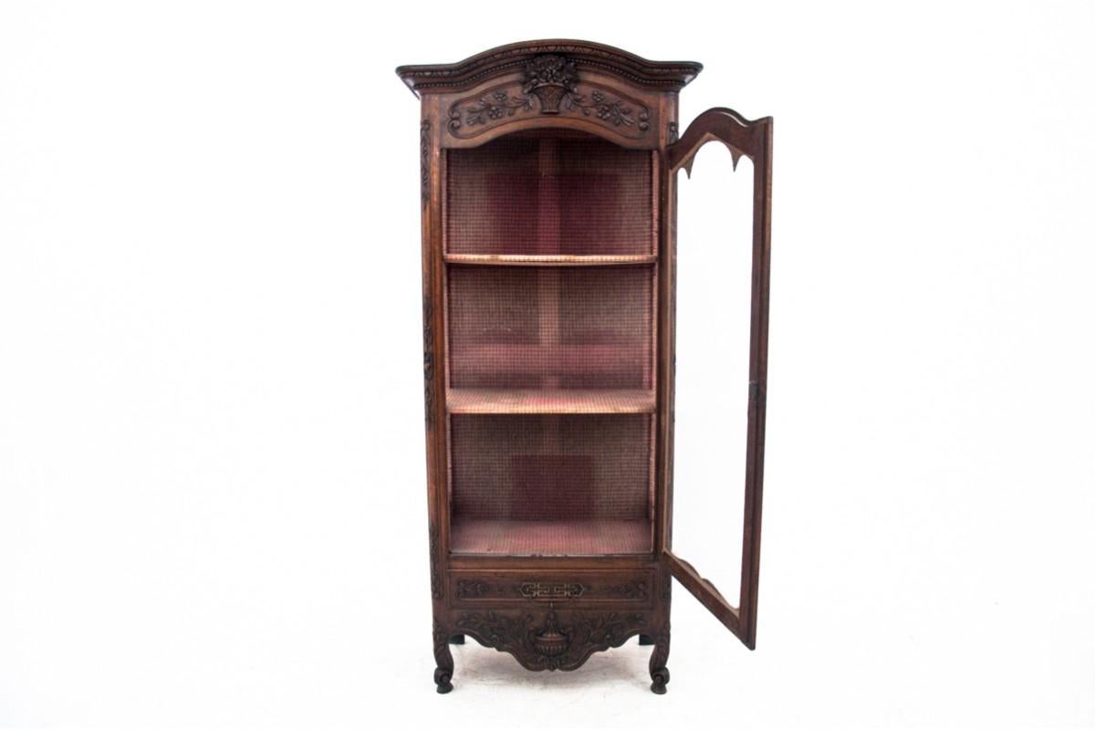 French Showcase, France, circa 1890. For Sale