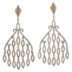 Chandelier-Ohrringe mit leuchtenden Diamanten aus 18 Karat Gelbgold und Silber