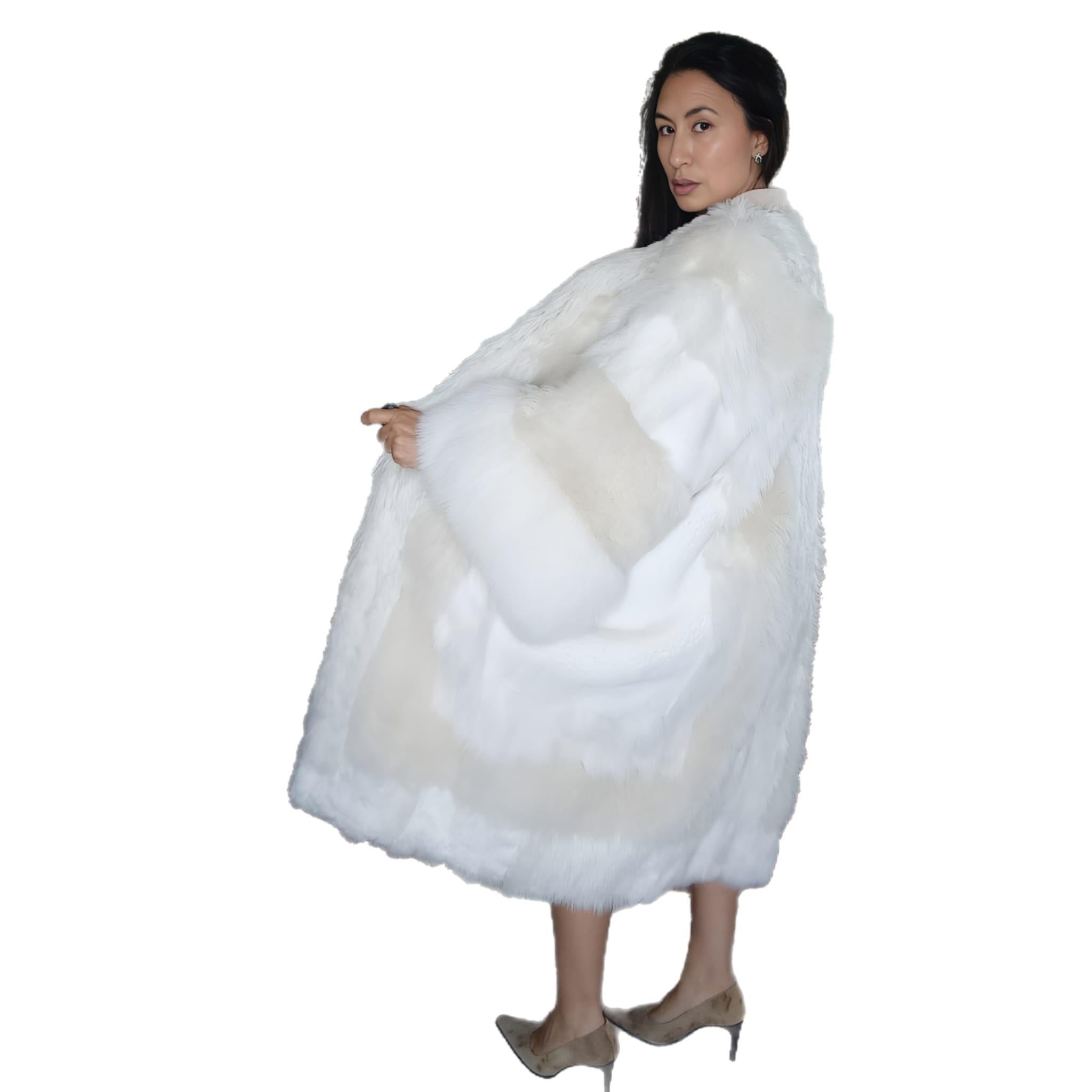 Showroom Dolce & Gabbana mix sheep lamb Fur Coat (Size 16 - L) In Excellent Condition For Sale In Montreal, Quebec