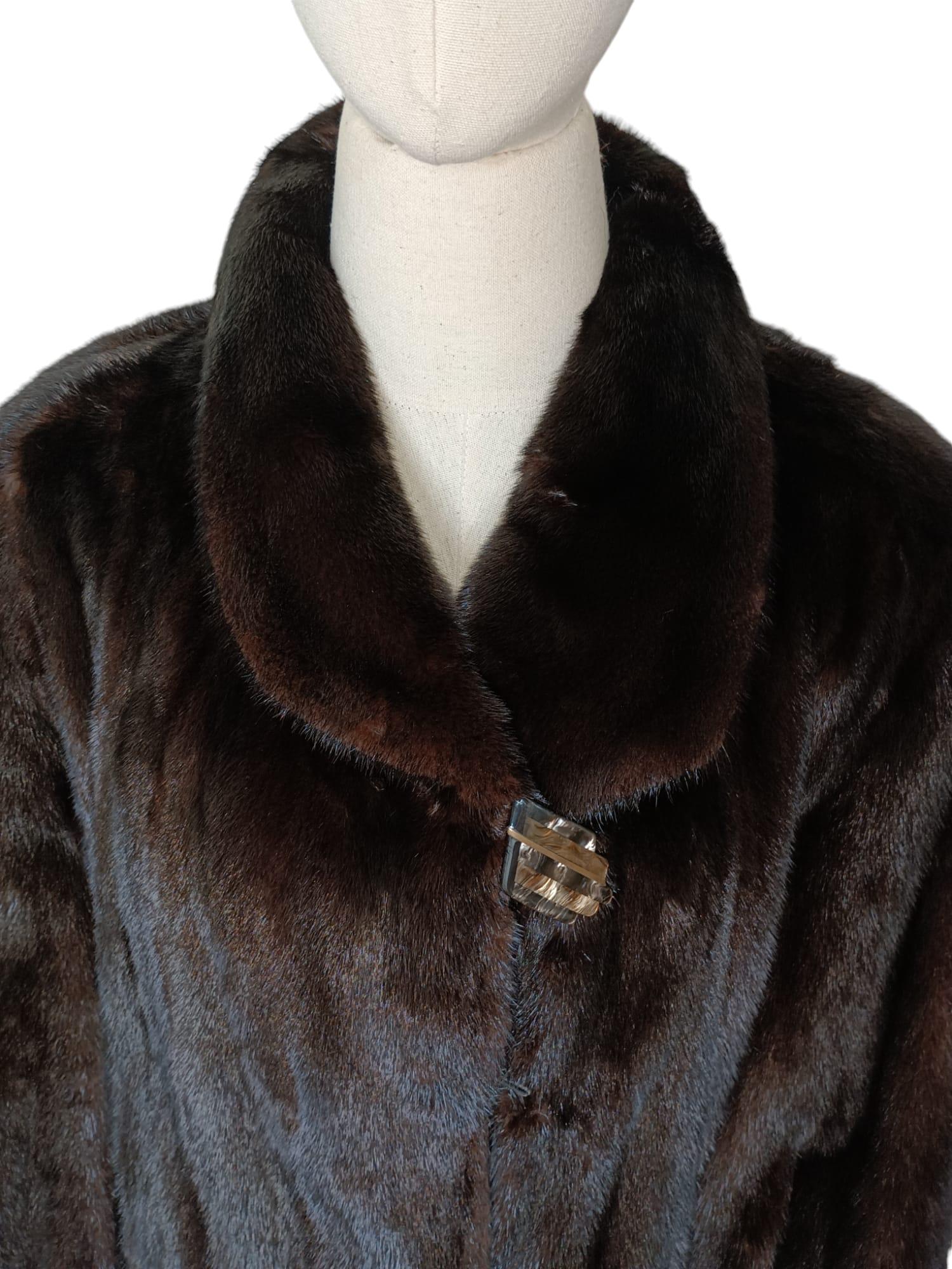 Cappotto in pelliccia di visone Showroom Ranch (taglia 16 XL) in vendita 3