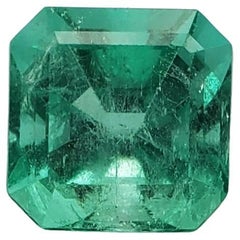 Superbe émeraude naturelle de 2,93 carats de taille octogonale certifiée GIA