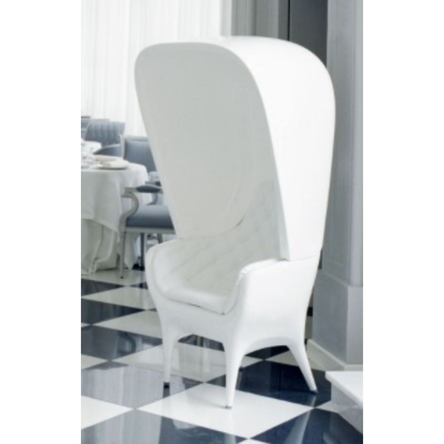 Showtime White armchair with cover
Dimensions: D 82 x W 90 x H 168 cm 
Materials: cover in rotomoulded polyethylene. Upholstered in leather capitoné and bright lacquered.
Available upholstered in different fabrics, lacquered in black or white,