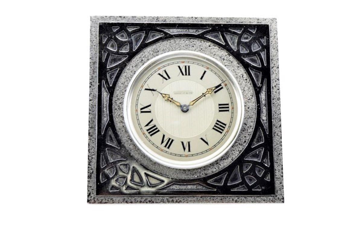 Shreve & Co. Horloge de table de style Craft, vers 1915 Bon état - En vente à Long Beach, CA