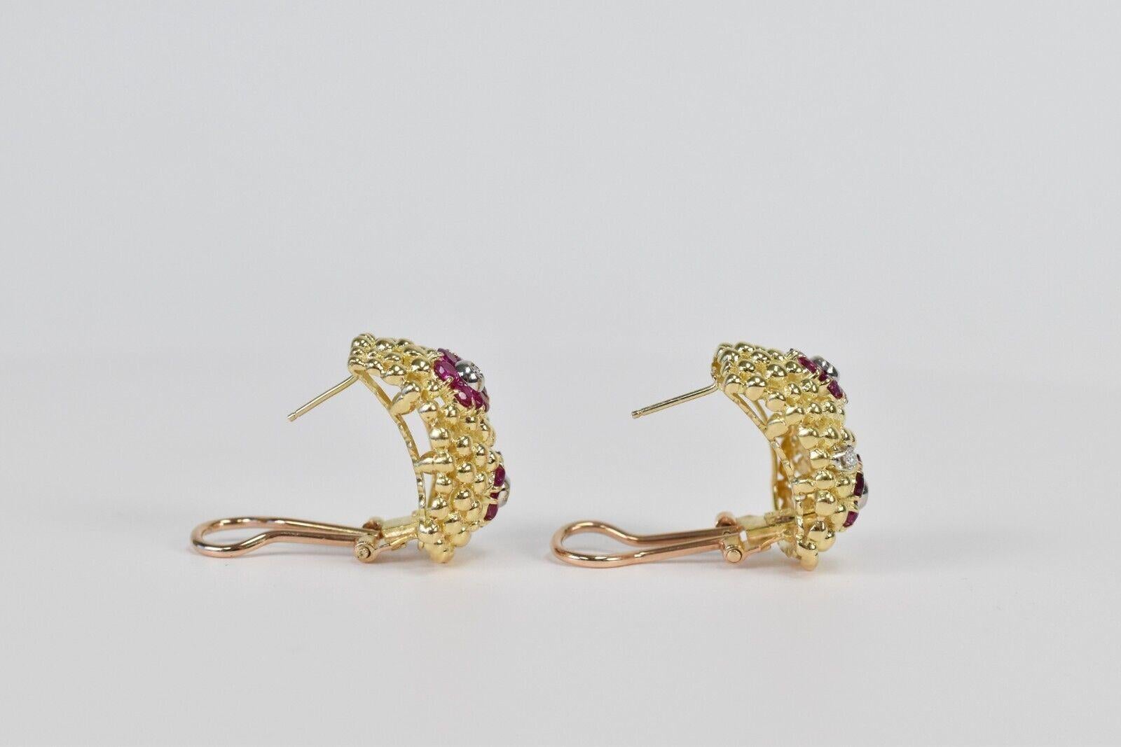 Shreve & Co. 18k Tri-Gold Flower Ruby & Diamond Earrings, 19.4g in vendita 4