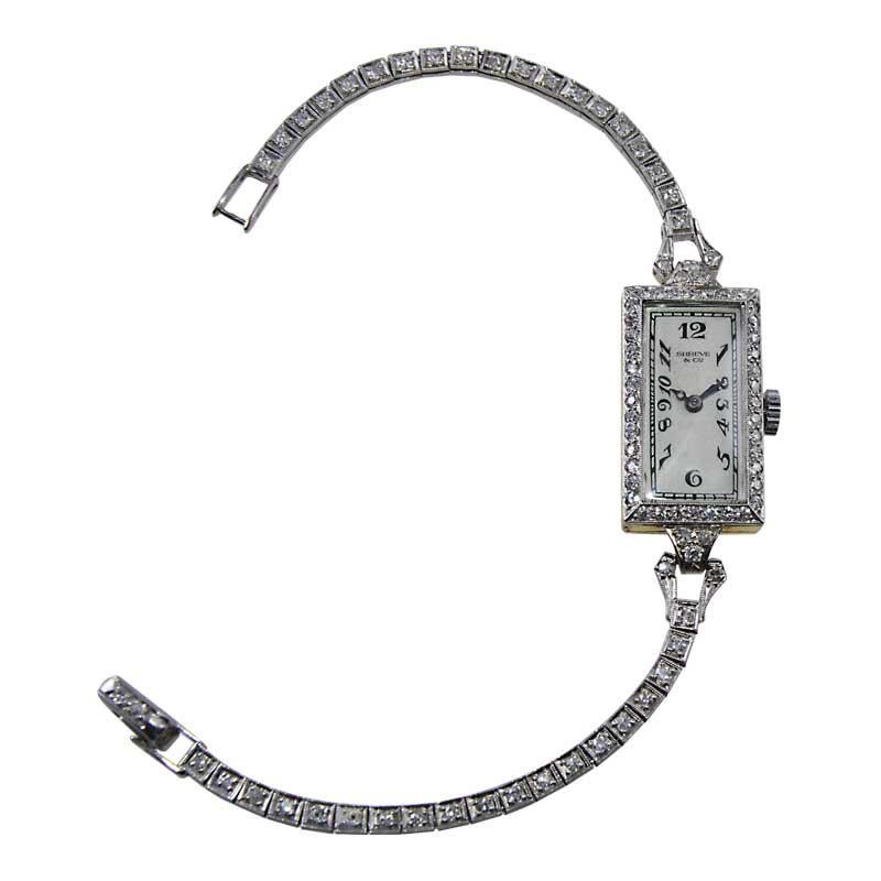 Shreve & Co. 18Kt. Art Deco Damenuhr mit Diamant-Lünette aus den 1920er Jahren, einfarbig 6