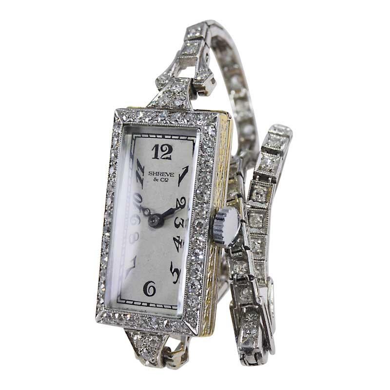 Shreve & Co. 18Kt. Art Deco Damenuhr mit Diamant-Lünette aus den 1920er Jahren, einfarbig 4