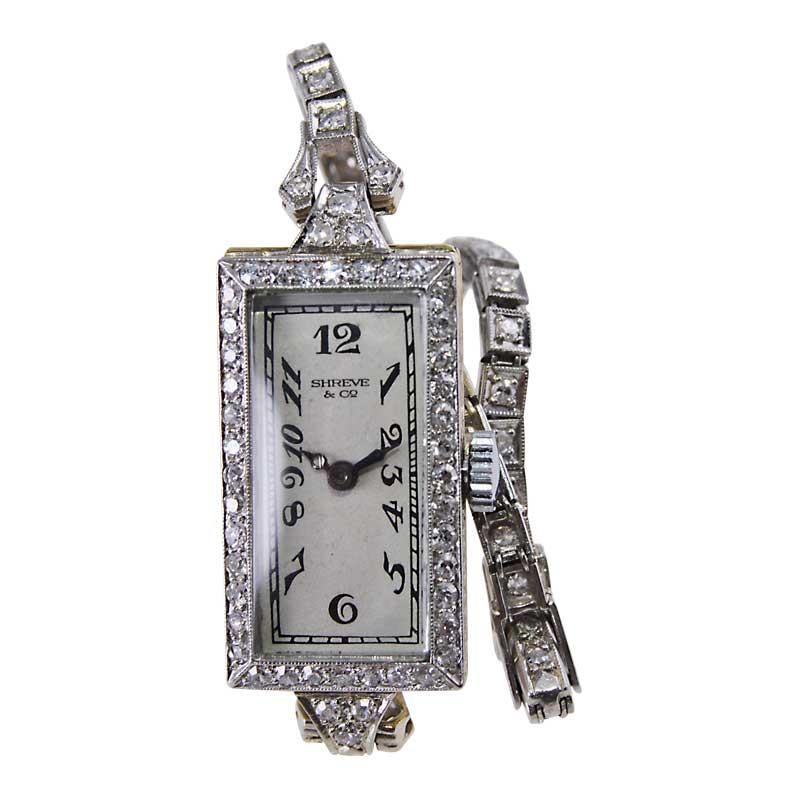 Shreve & Co. 18Kt. Art Deco Damenuhr mit Diamant-Lünette aus den 1920er Jahren, einfarbig 5