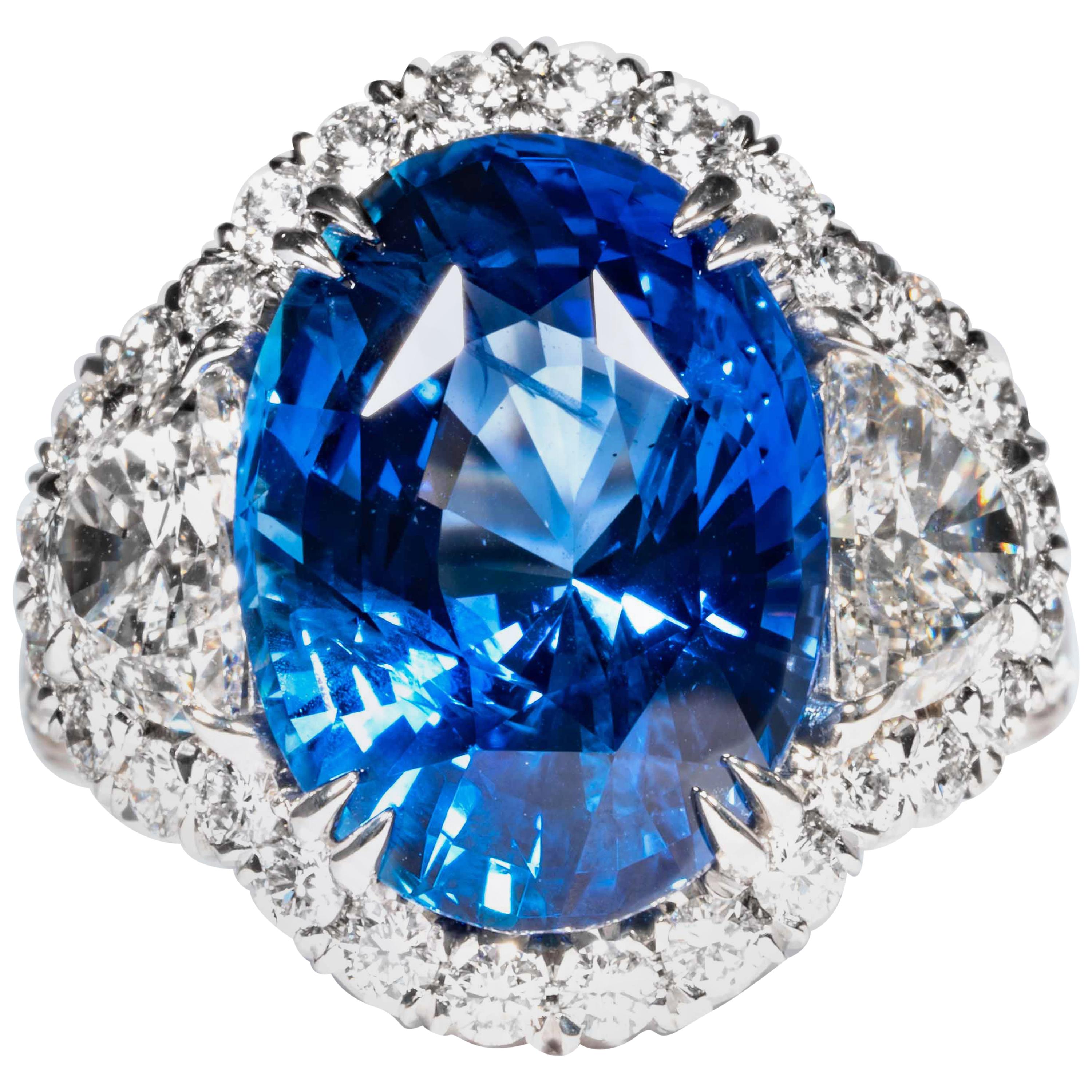 Shreve, Crump & Low, bague en platine avec saphir bleu 12,38 carats, saphir et diamants