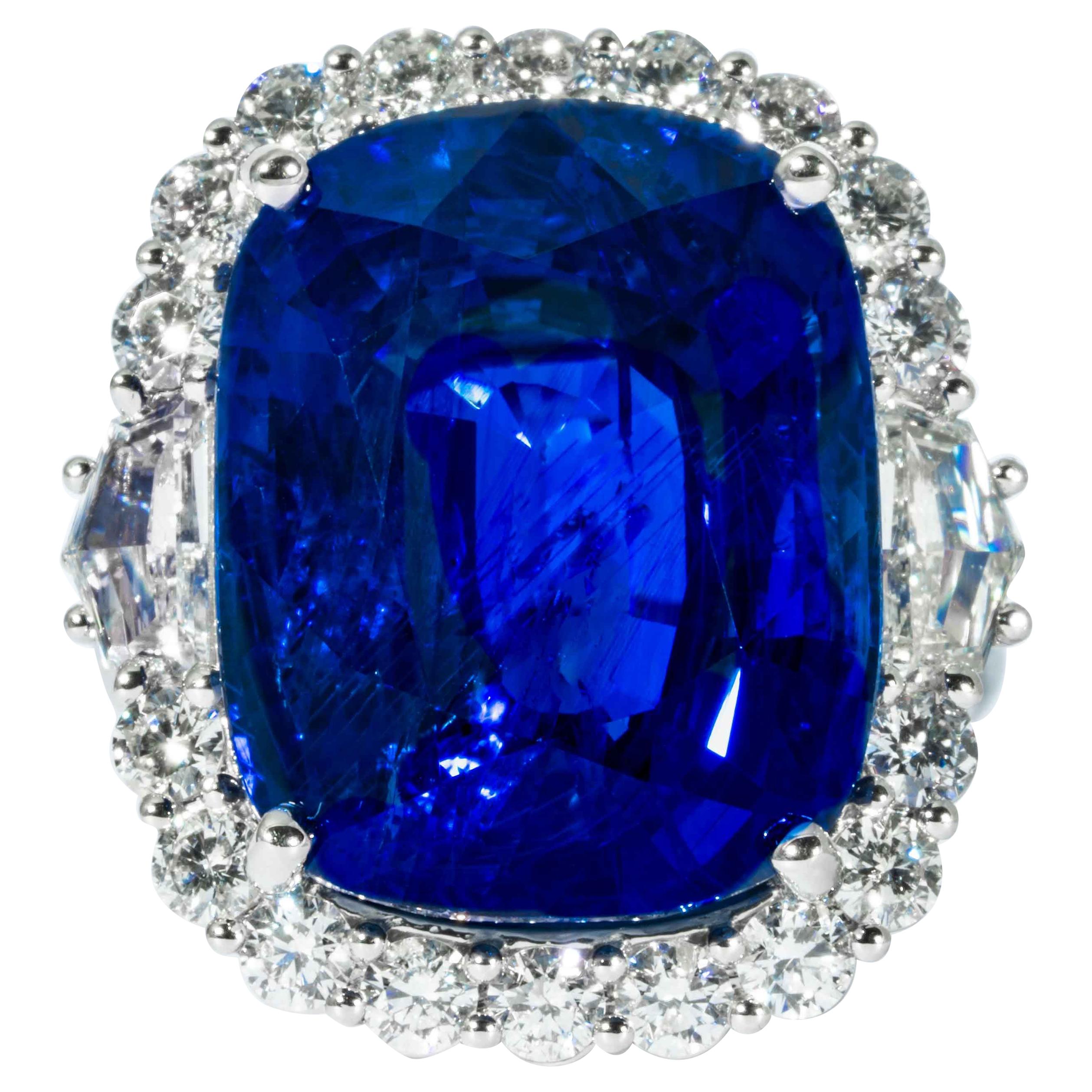 Bague Shreve, Crump & Low en platine avec saphir bleu de 25,43 carats et diamants