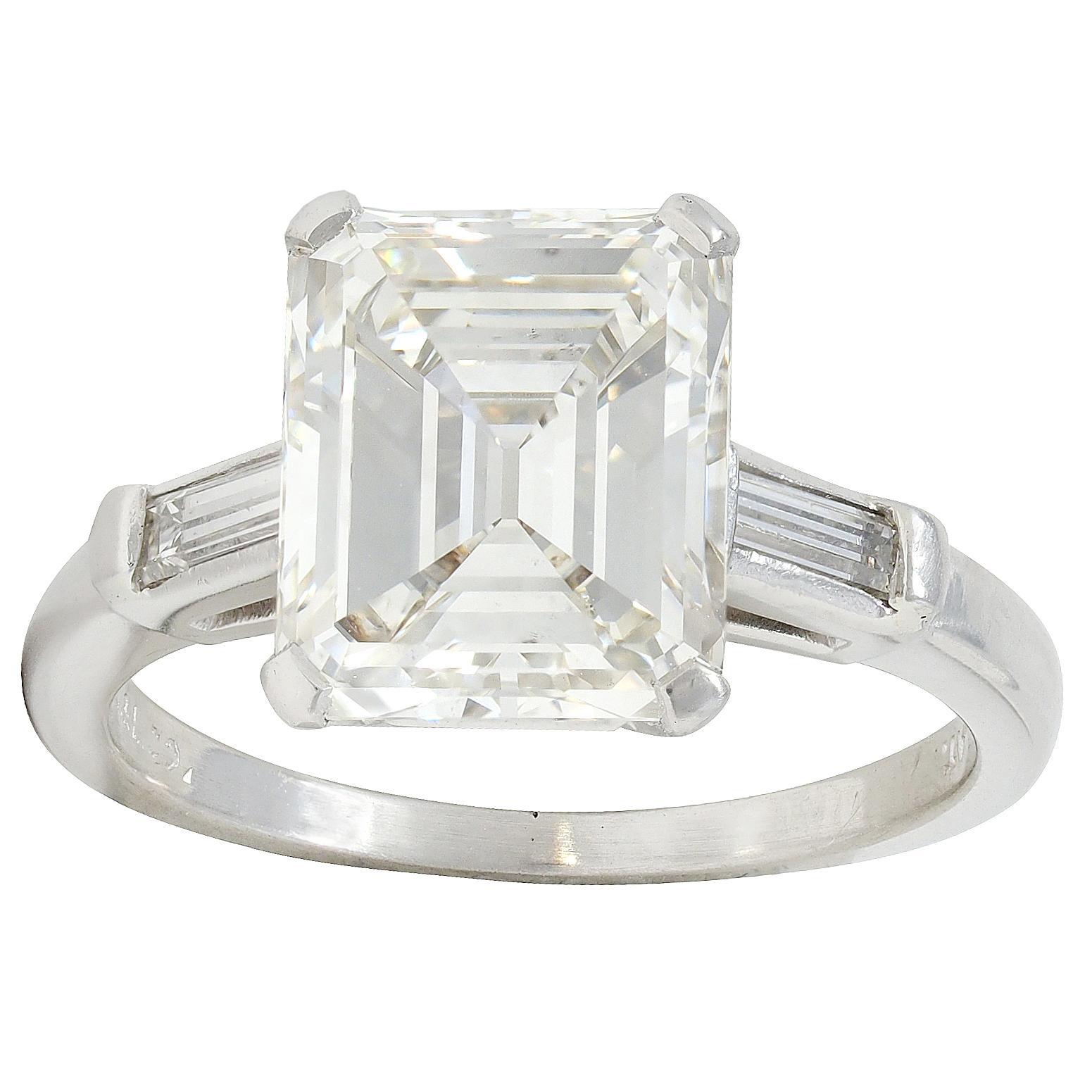 Shreve, Crump & Low Anillo de compromiso vintage de platino con diamante esmeralda de 3,83 CTW GIA en venta 3