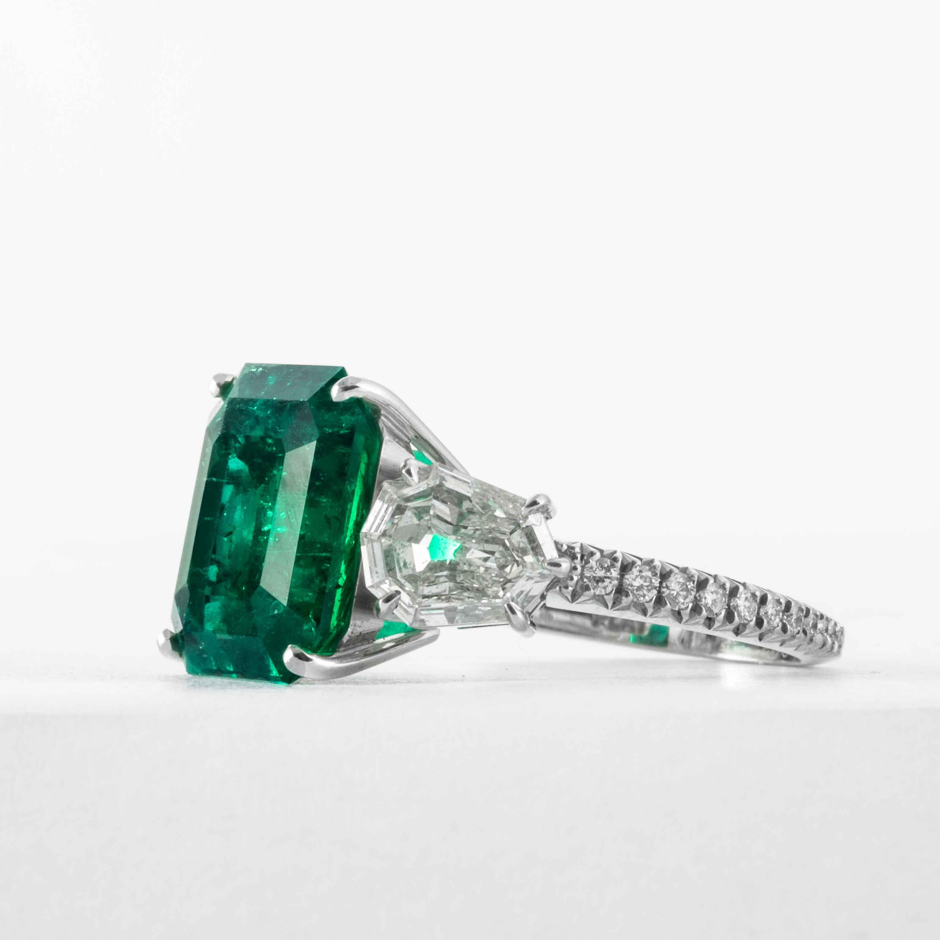 Emerald Cut Shreve, Crump & Low 5.48 Carat Colombian Emerald and Diamond White Gold Ring For Sale