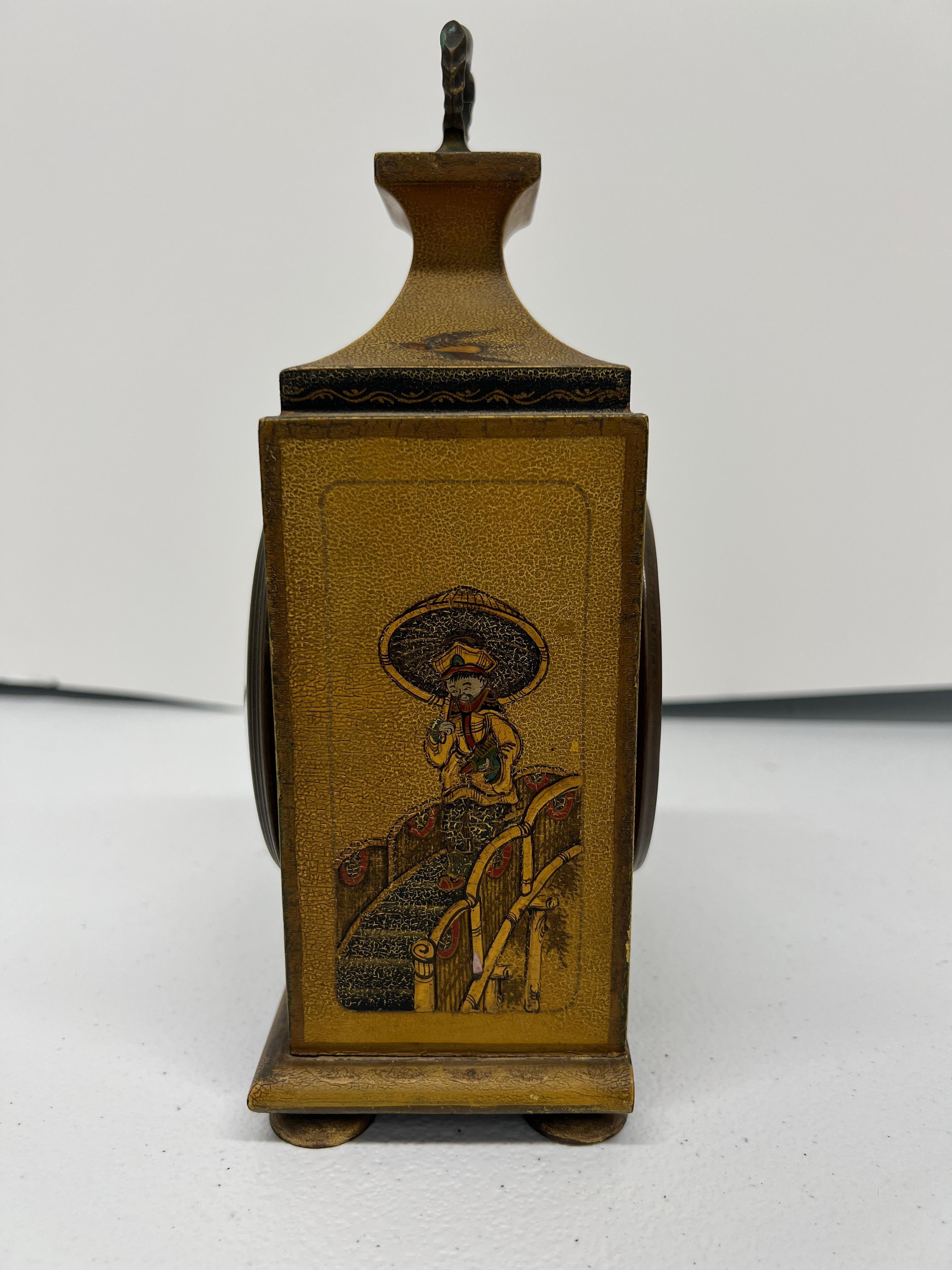 Metallo Shreve, Crump & Low Boston Chinoiserie Decorated Tole Mantel Clock - Swiss Mov't in vendita